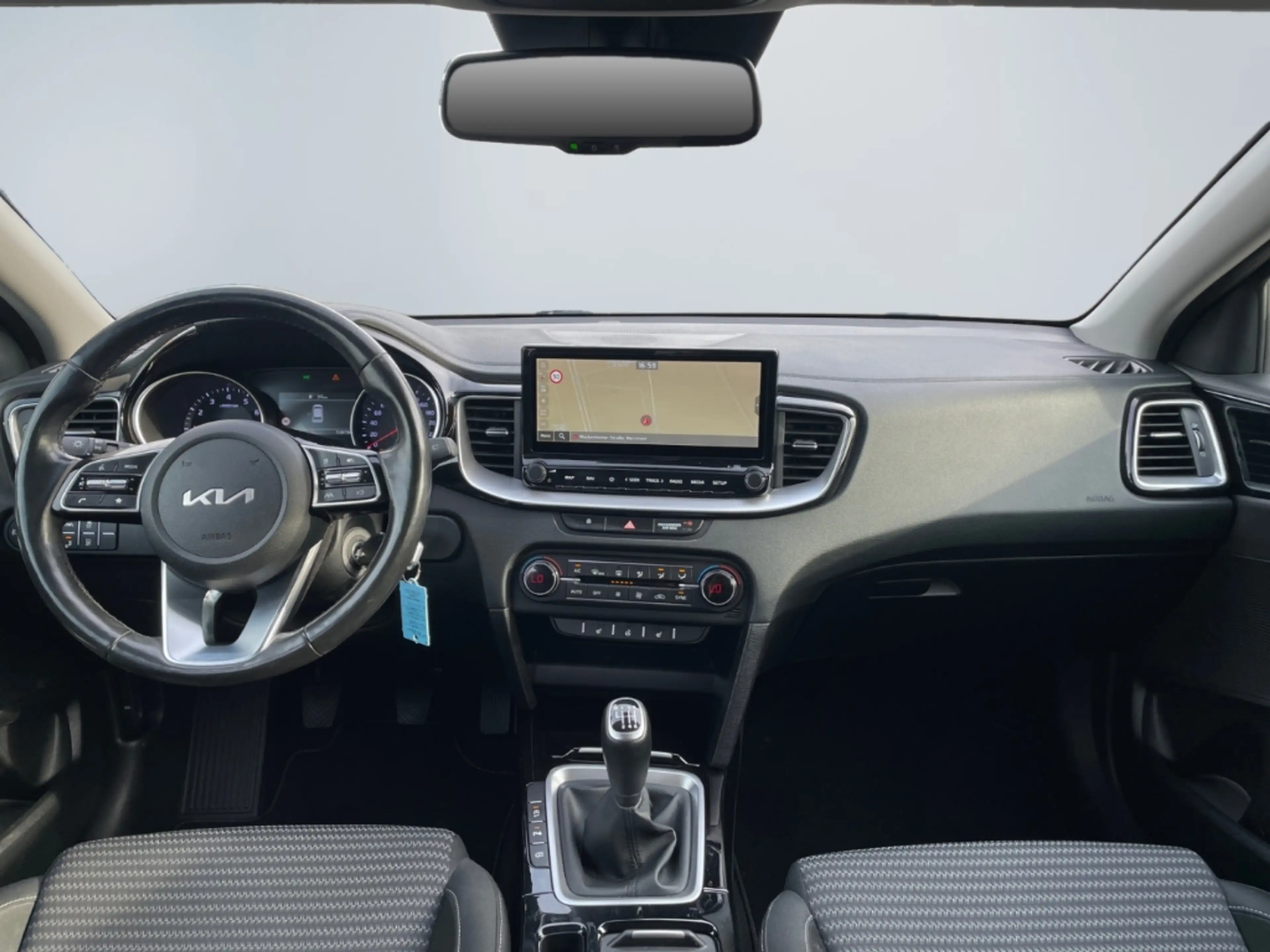 Kia Ceed / cee'd 1.5 Spirit Navi Rückfahrkam. Klimaautom Android Au — photo 10