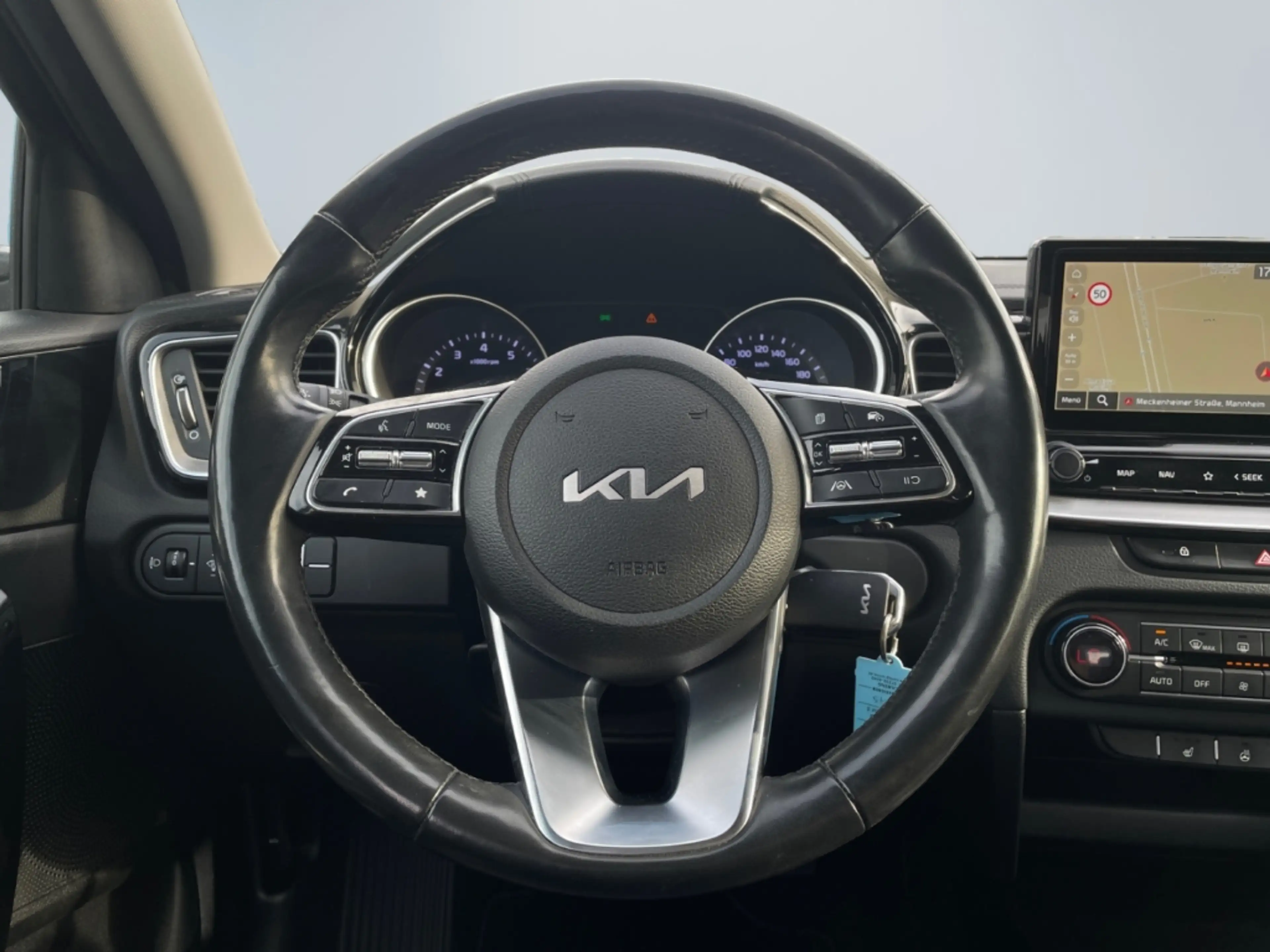 Kia Ceed / cee'd 1.5 Spirit Navi Rückfahrkam. Klimaautom Android Au — photo 12