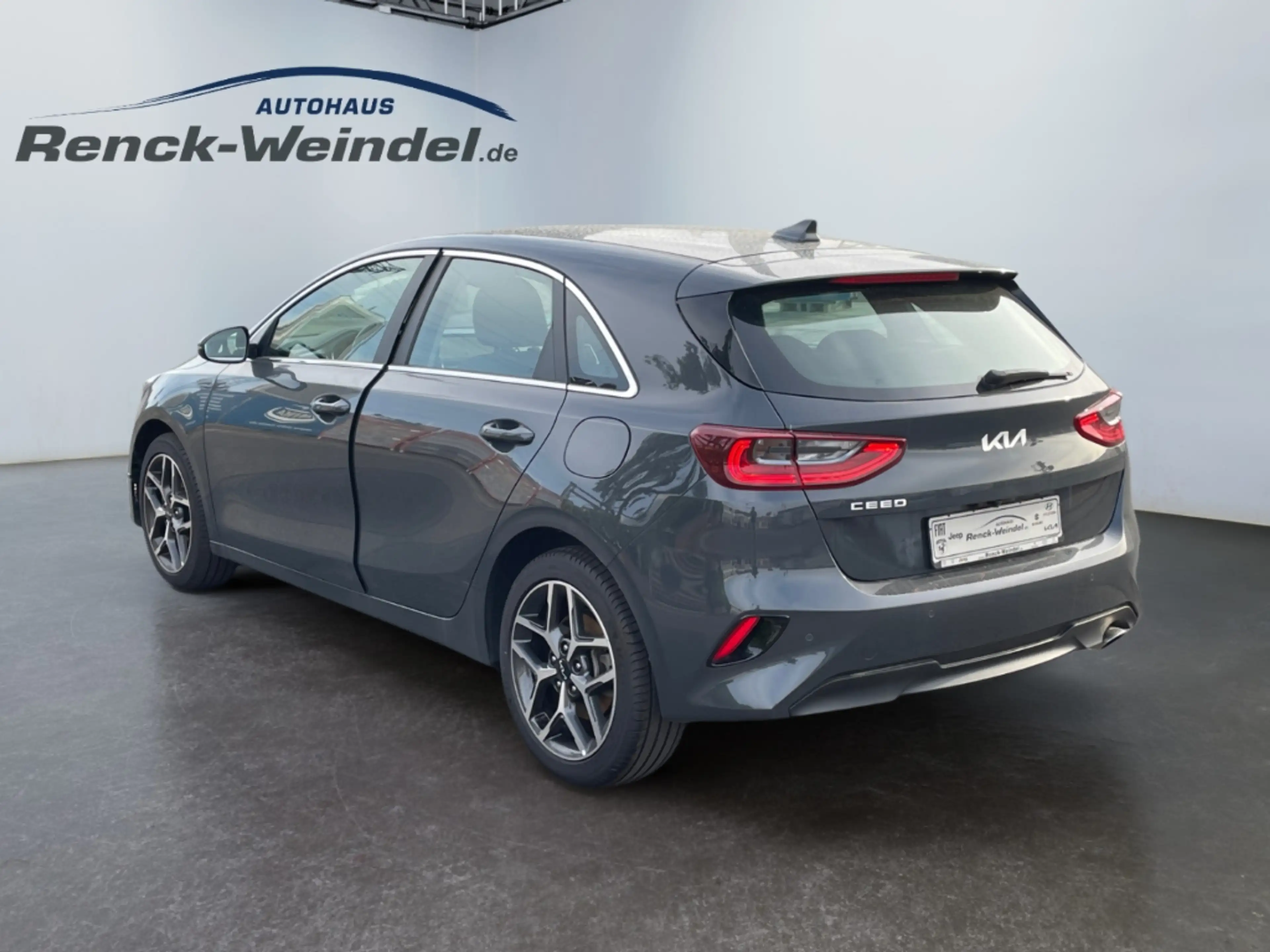 Kia Ceed / cee'd 1.5 Spirit Navi Rückfahrkam. Klimaautom Android Au — photo 3