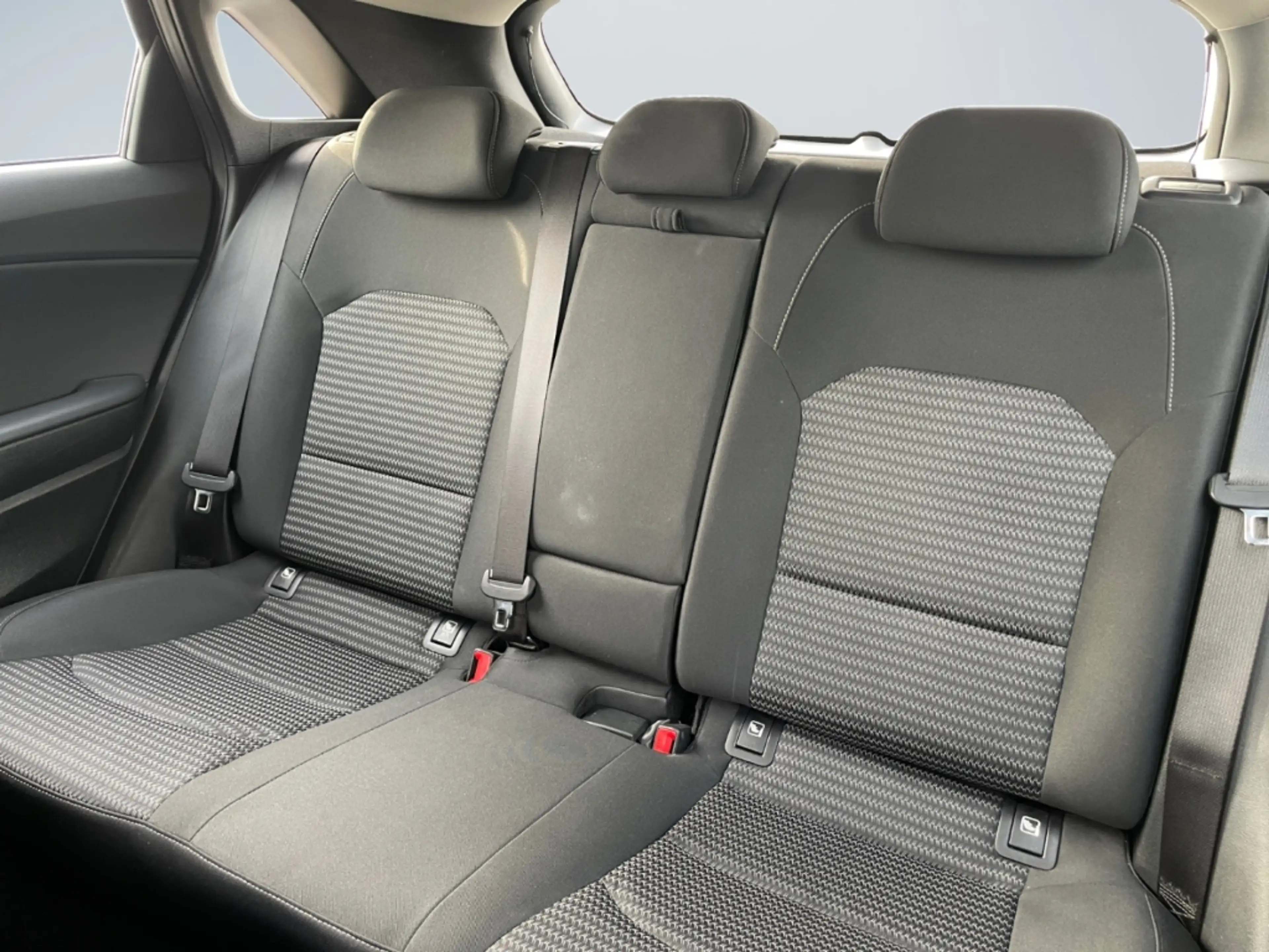 Kia Ceed / cee'd 1.5 Spirit Navi Rückfahrkam. Klimaautom Android Au — photo 13