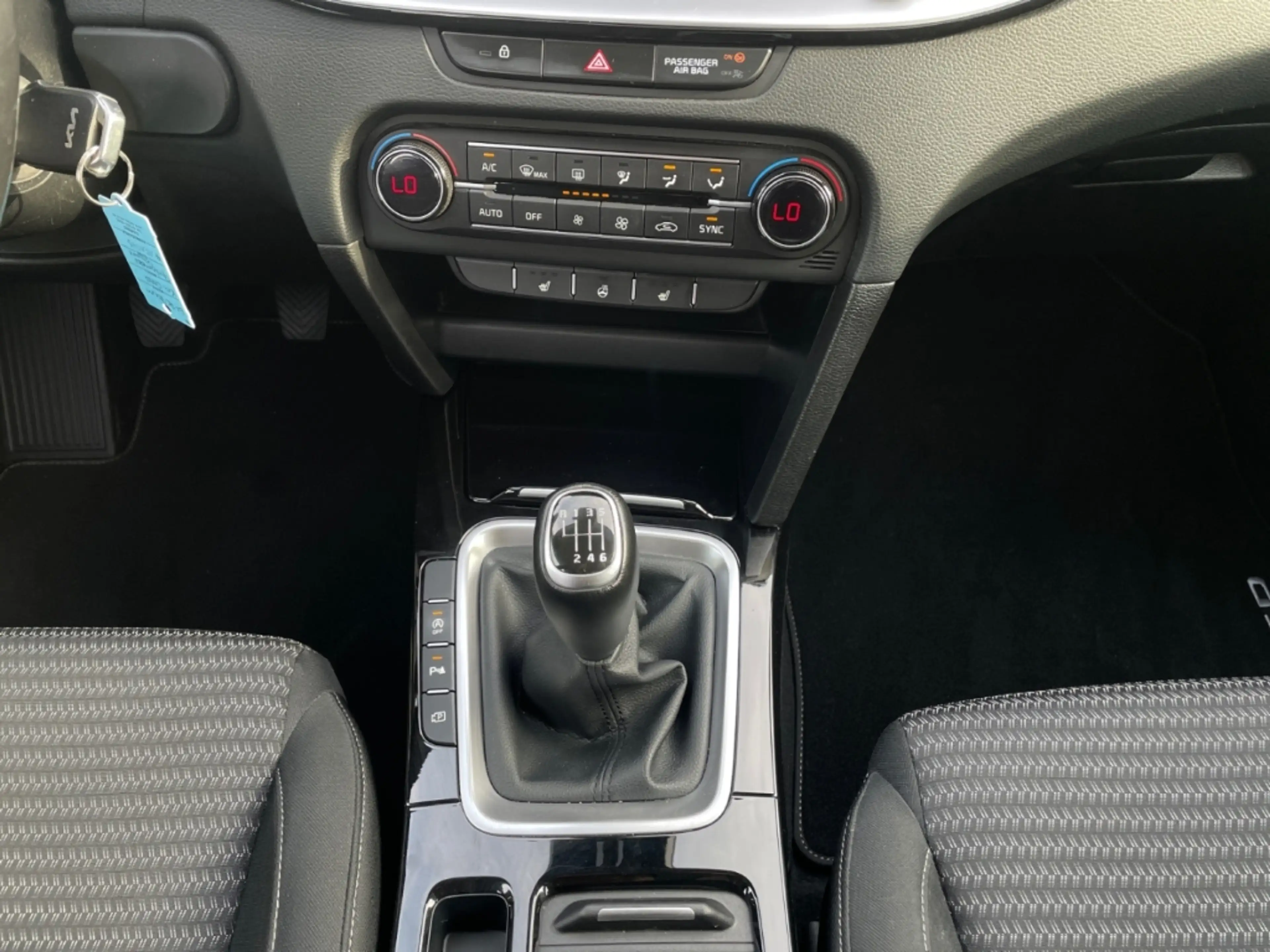 Kia Ceed / cee'd 1.5 Spirit Navi Rückfahrkam. Klimaautom Android Au — photo 11