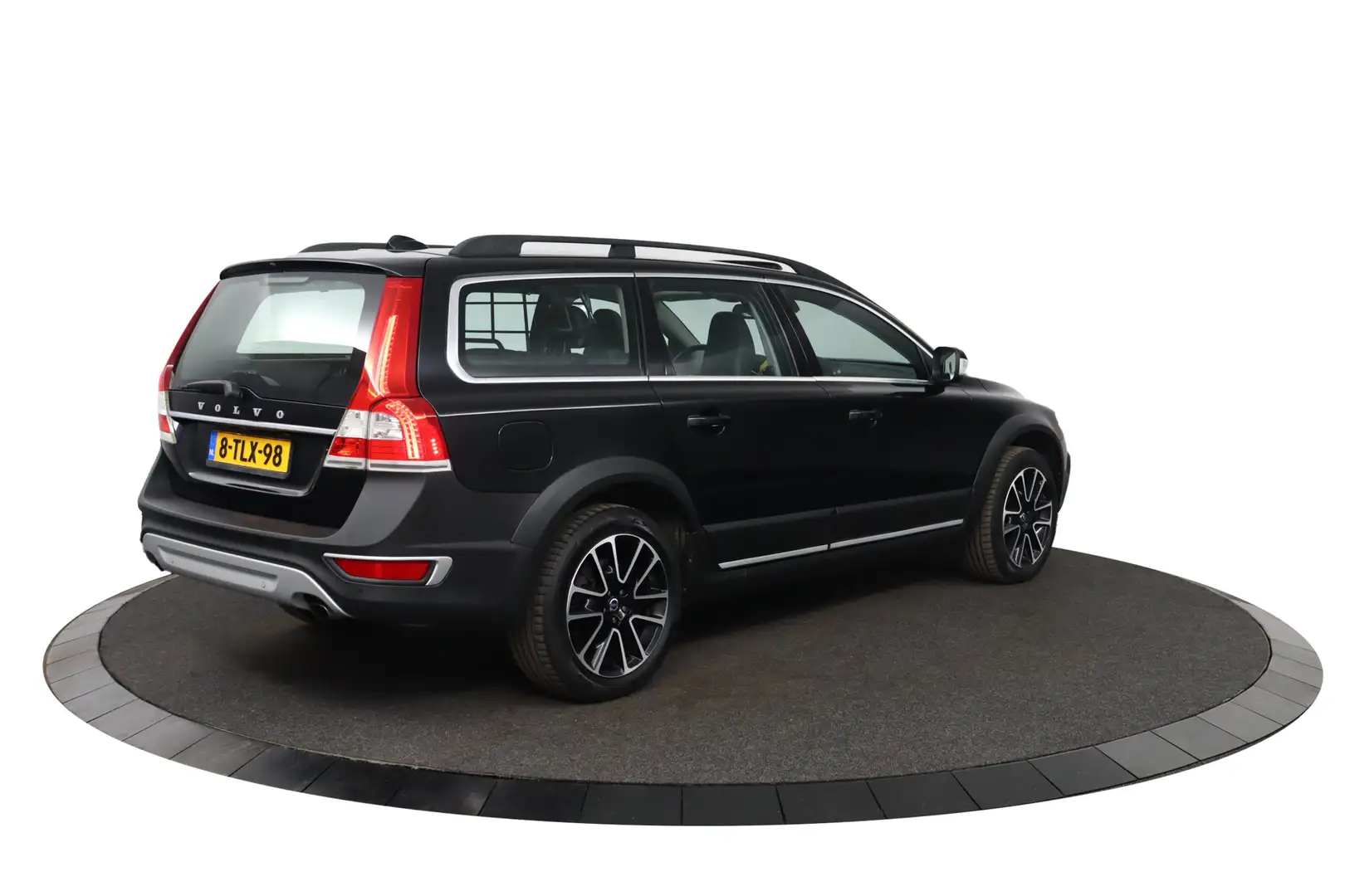 Volvo XC70 2.0 T5 FWD Nordic+ | Panoramadak | Standkachel | T Negro - 2
