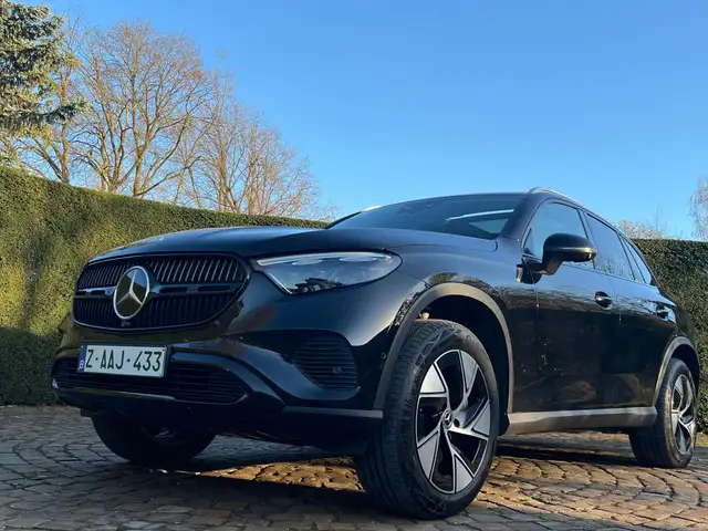 Mercedes-Benz GLC 300 GLC 300 e PHEV Luxury Line (230 kW)