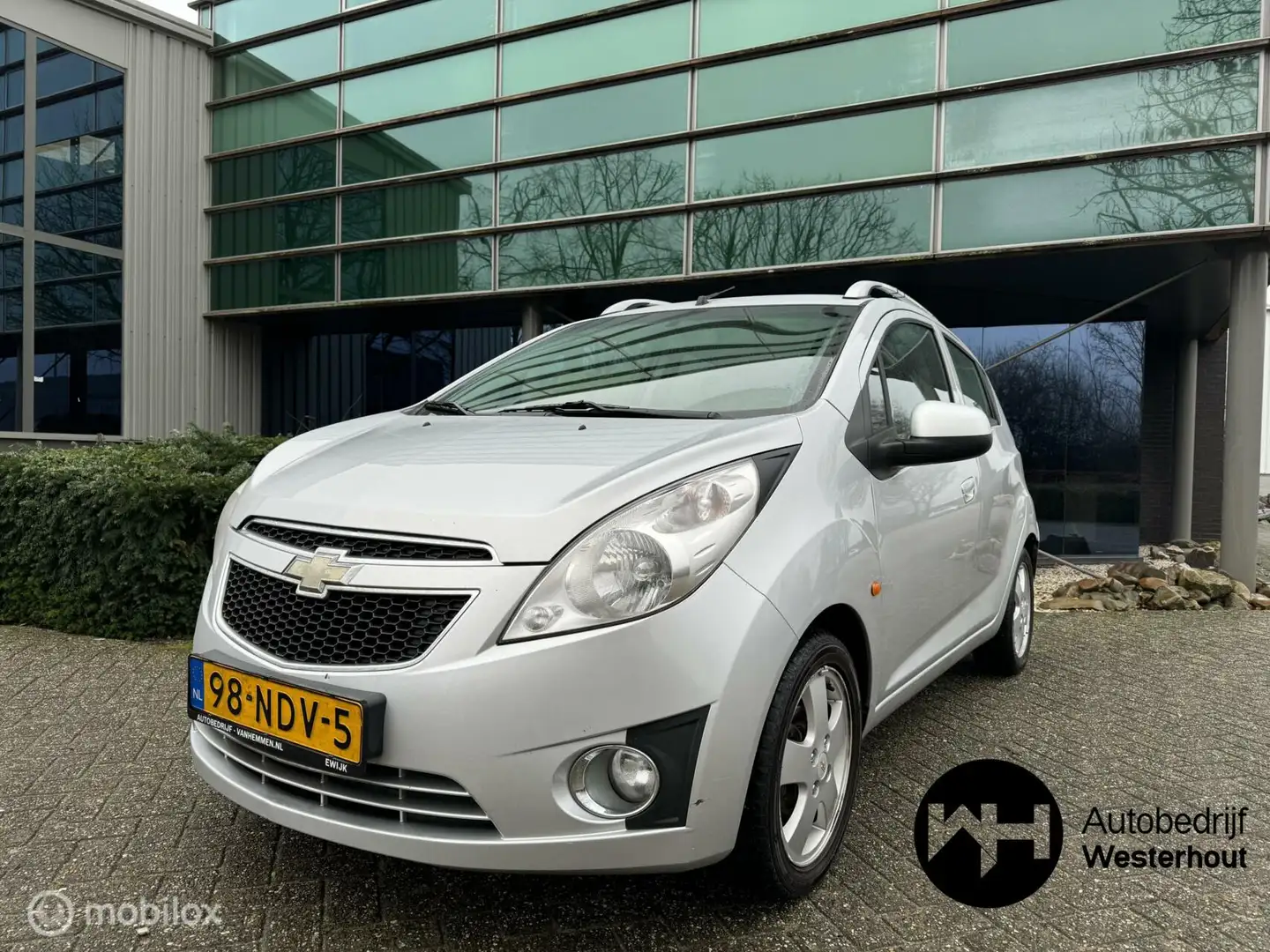 Chevrolet Spark 1.0 16V LS Bi-Fuel LPG Airco 5 DRS NIEUWE APK Grijs - 2