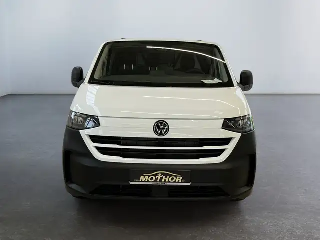 Volkswagen Transporter view 6
