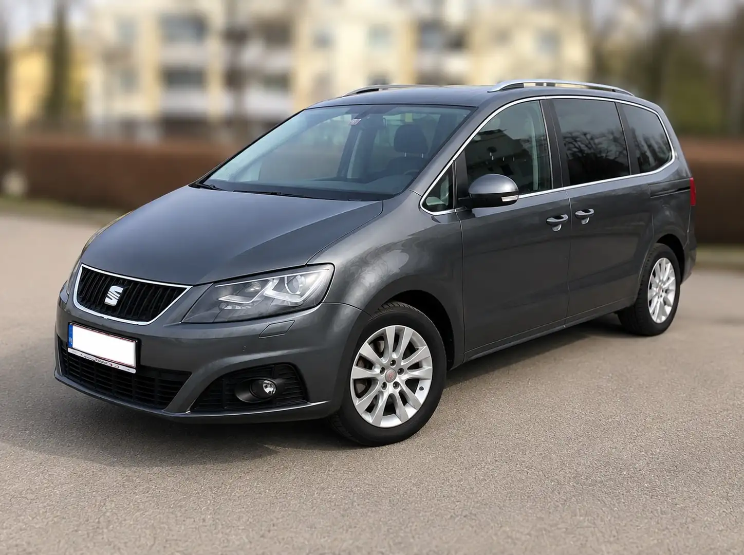 SEAT Alhambra Alhambra Style 2,0 TDI CR DPF DSG Style Grau - 1