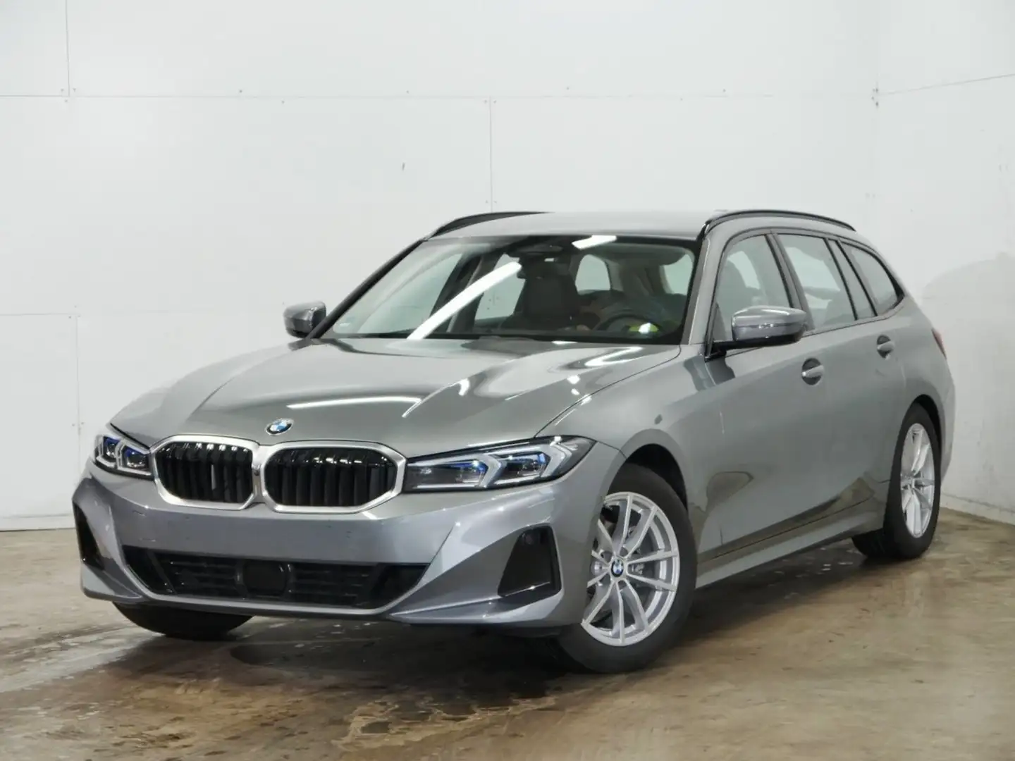 BMW 318 318i Touring Sport HUD DrivingProf ACC AHK 360° Grau - 1