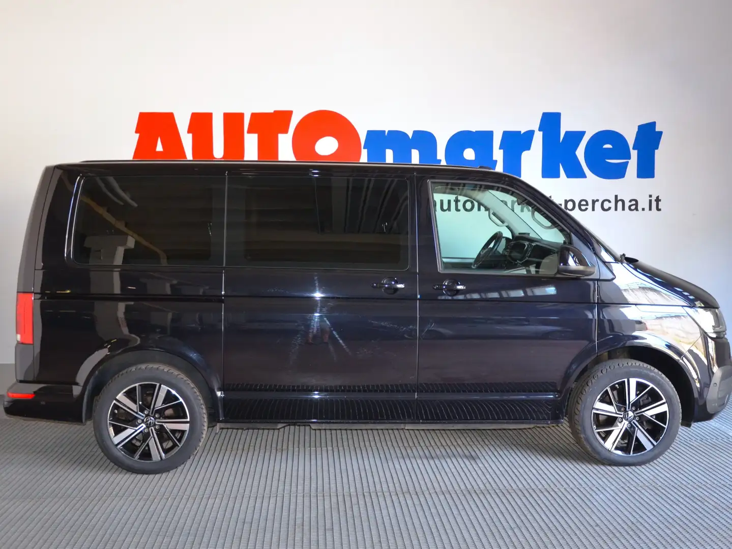 Volkswagen T6 Multivan 2.0 TDI Comfortline 4motion DSG 150cv Nero - 1