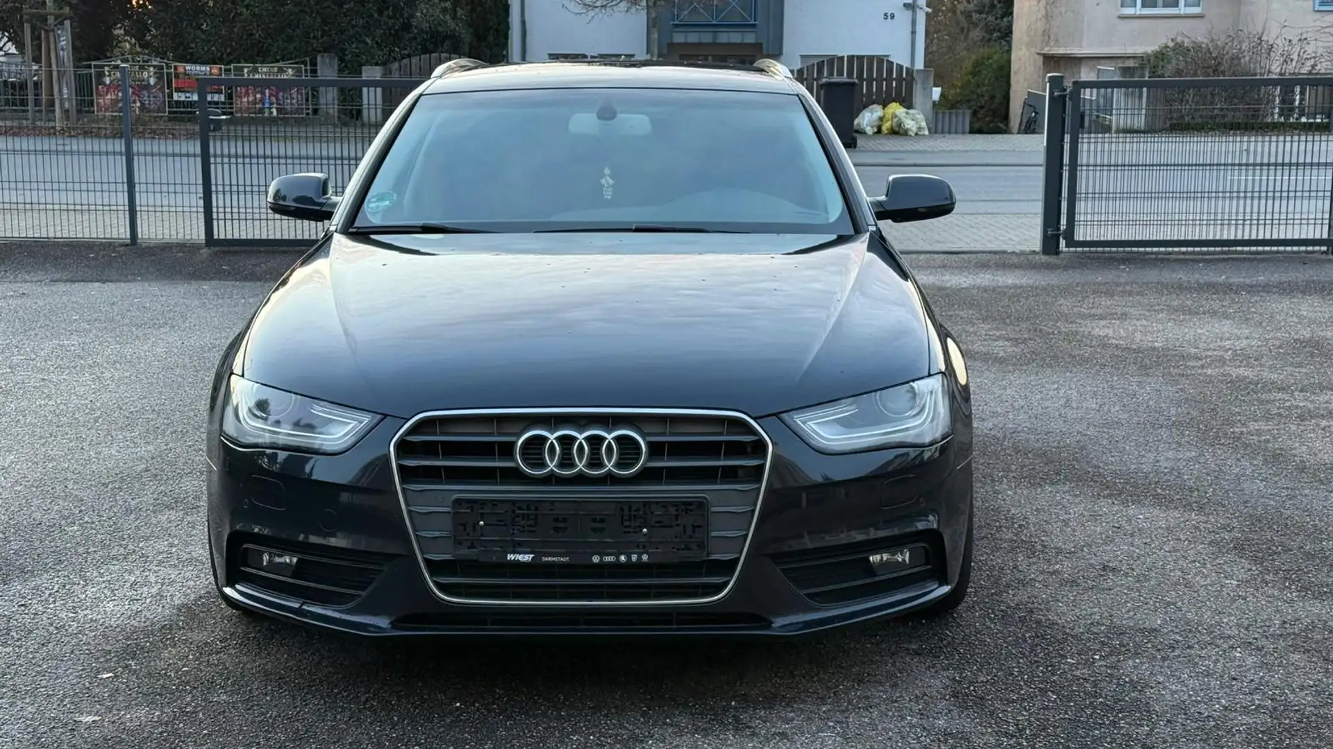 Audi A4 Ambition Blau - 2