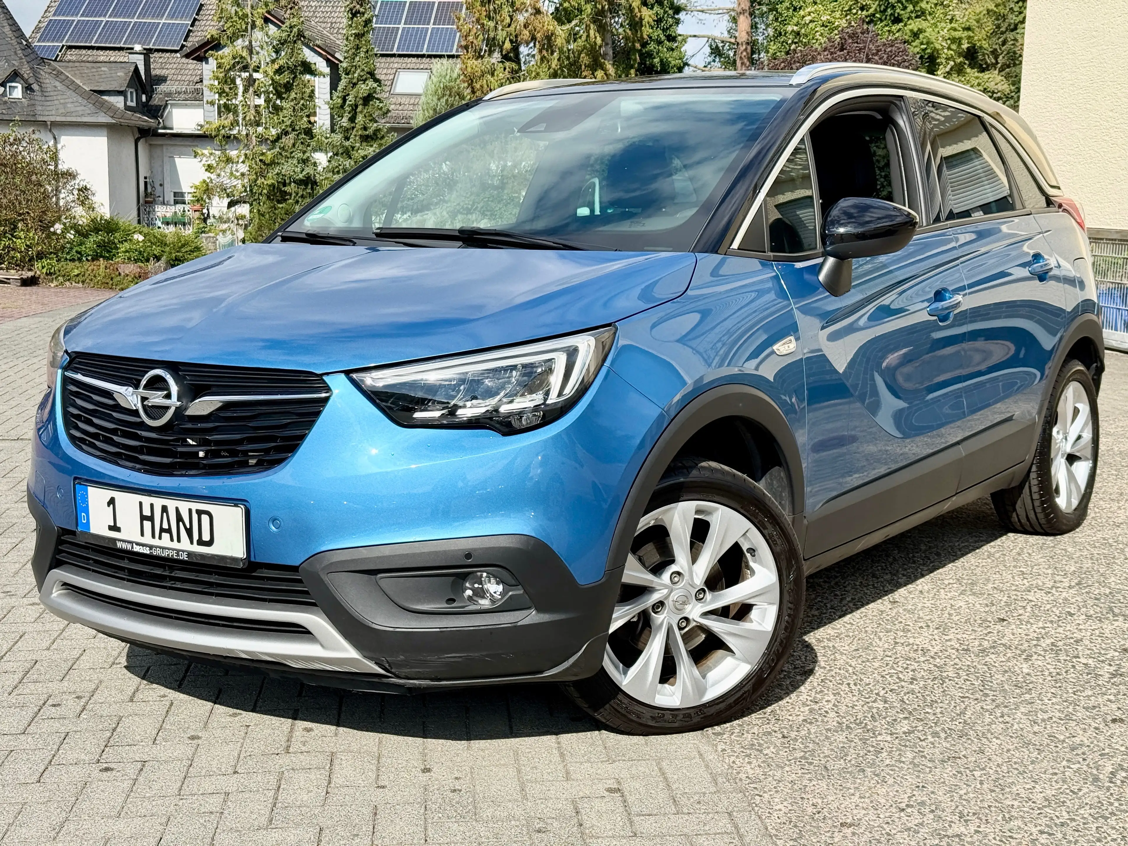 Opel Crossland X Innovation *AUTOMATIK*1.Hand*TÜV+Insp Neu*PDC*KAMERA