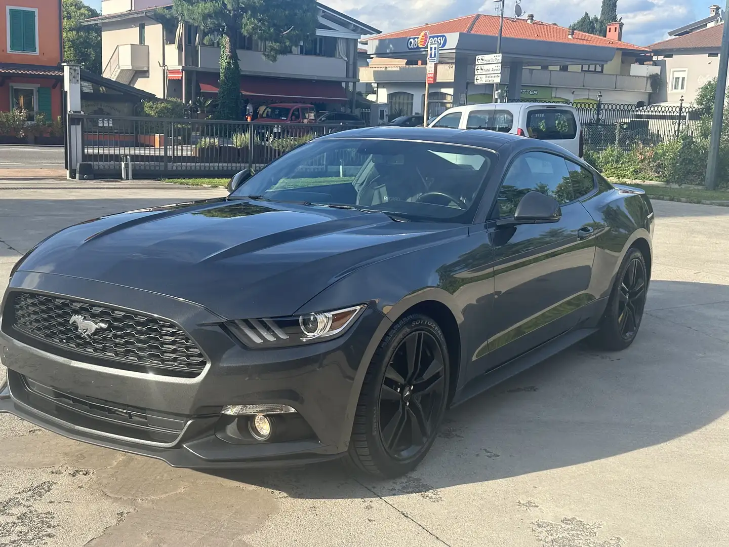 Ford Mustang Fastback coupè 2.3 ecoboost 317cv auto Gris - 1