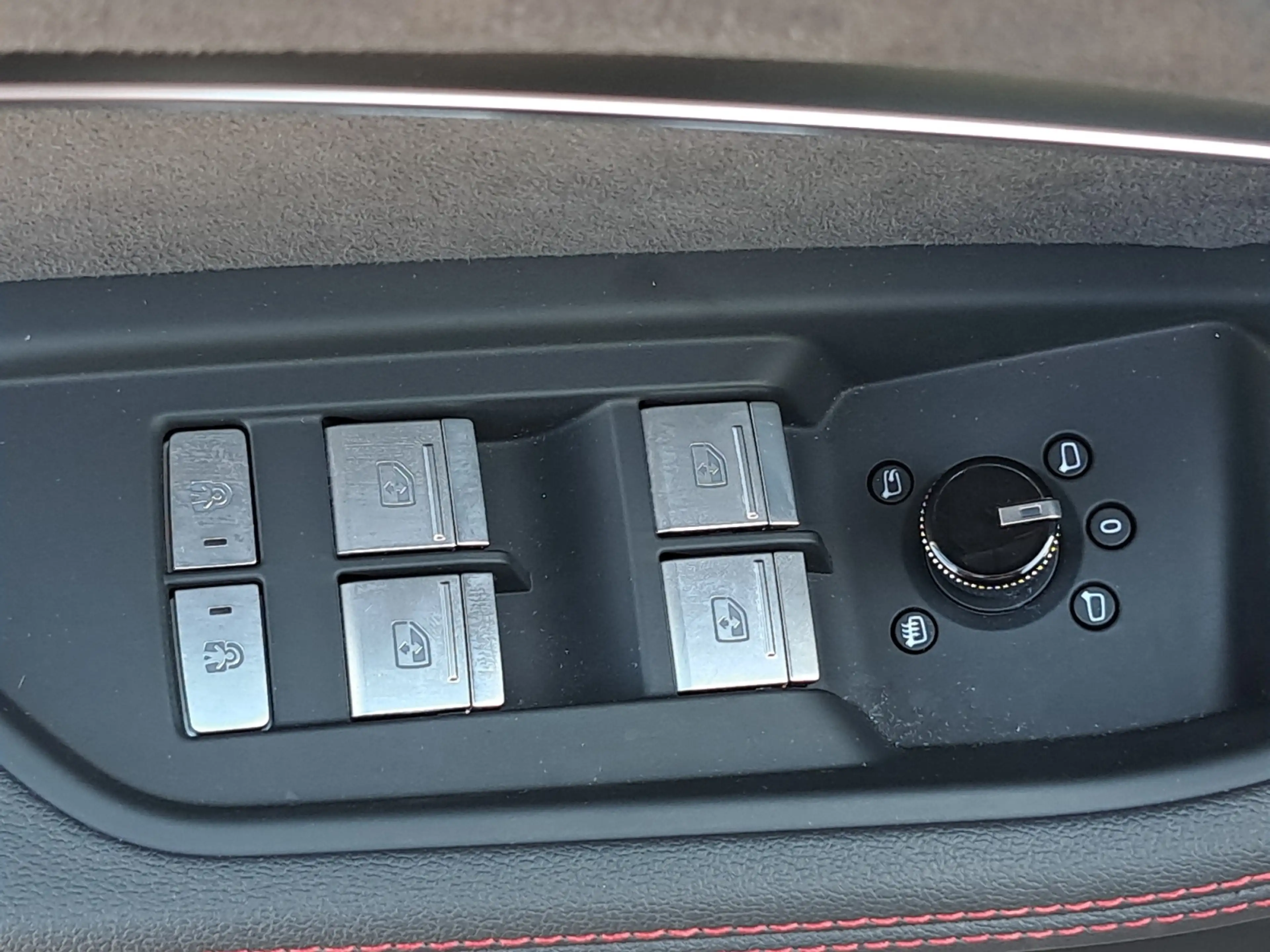 Audi Q8 e-tron Sportback 55 quattro S line MATRIX 4xKAM MEMORY 2 — photo 15