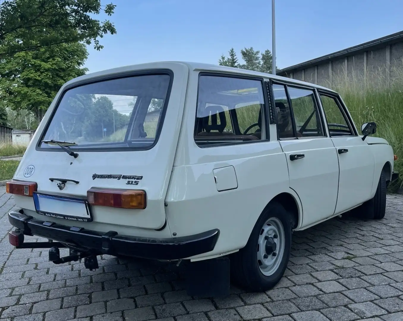 Wartburg 353 Tourist Weiß - 2