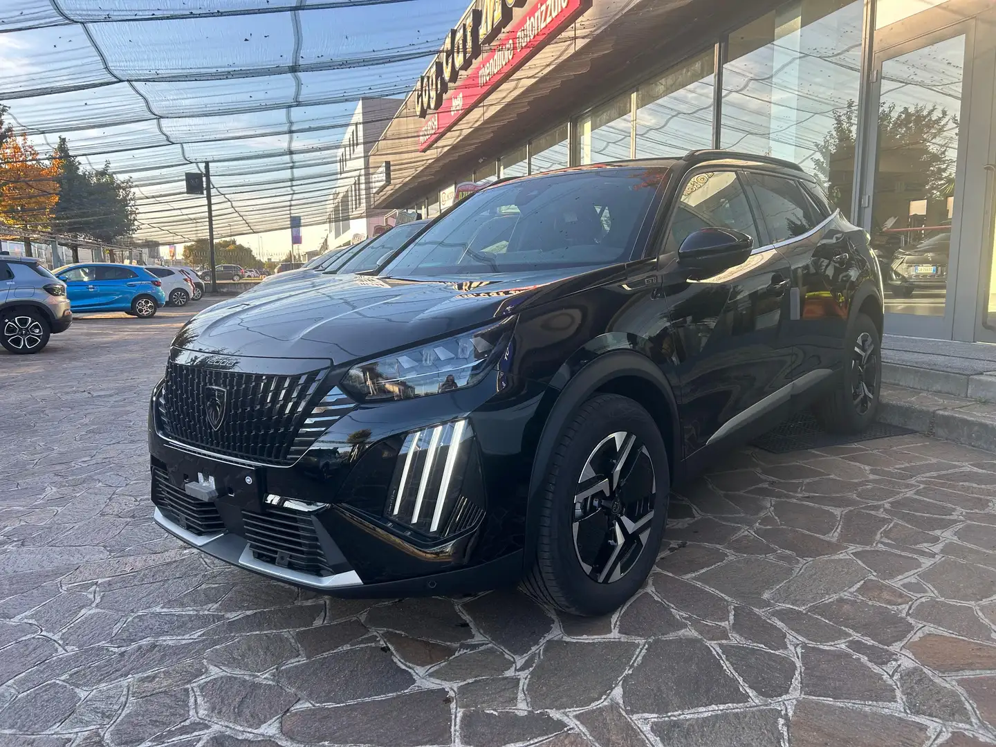 Peugeot 2008 2008 1.2 hybrid GT 136cv e-dcs6 Noir - 2