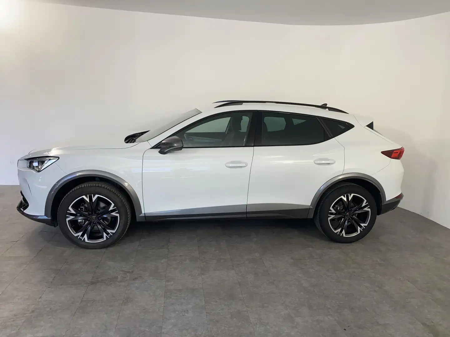 CUPRA Formentor 1.5 TSI DSG OPF LED*ACC*RFK 110 kW (150 PS), Au... Weiß - 2