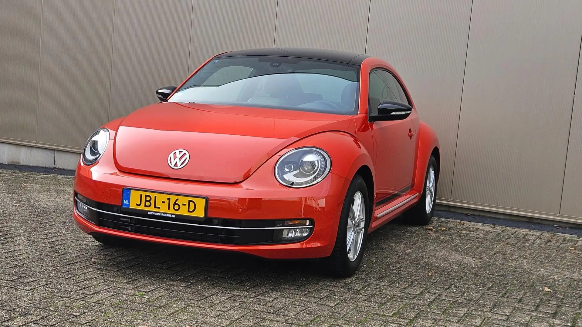 Volkswagen Beetle 1.2 TSI Design BlueMotion l Special Edition Rouge - 2