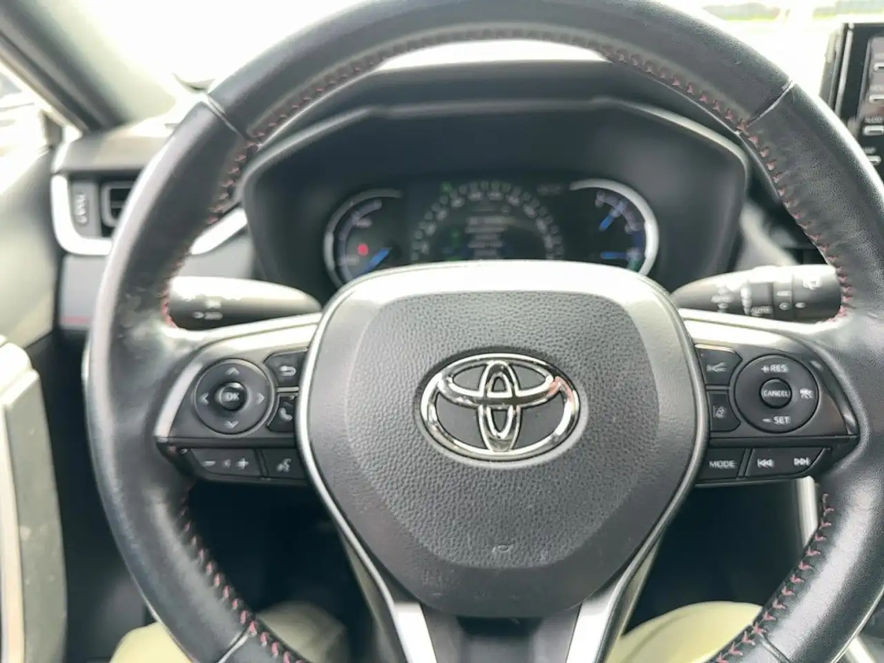 Toyota RAV 4 Prime снимка Toyota RAV 4 Prime