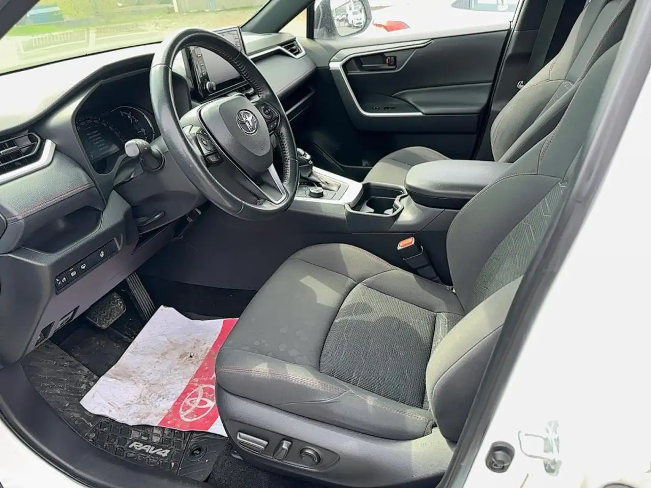 Toyota RAV 4 Prime снимка Toyota RAV 4 Prime