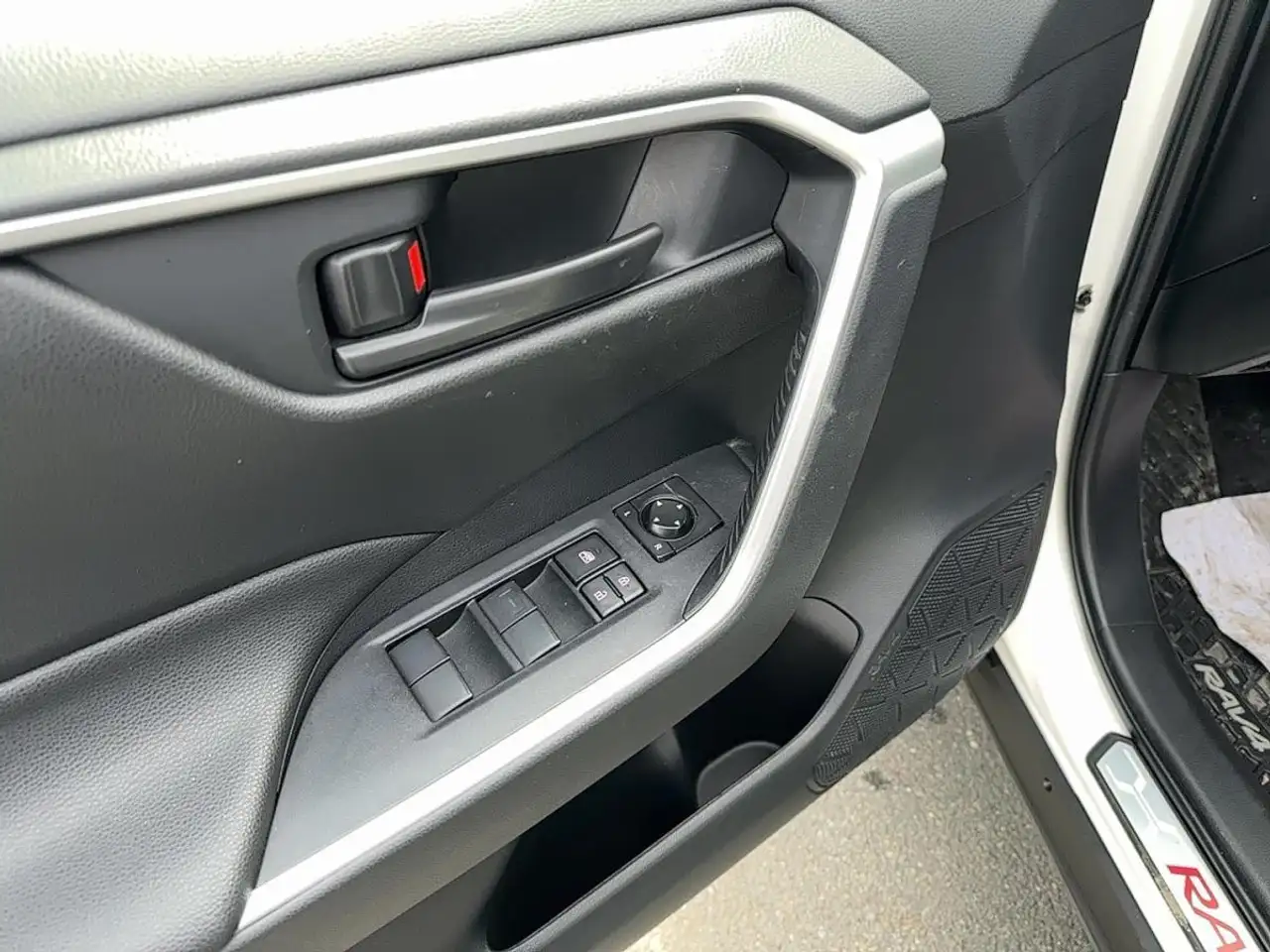 Toyota RAV 4 Prime снимка Toyota RAV 4 Prime