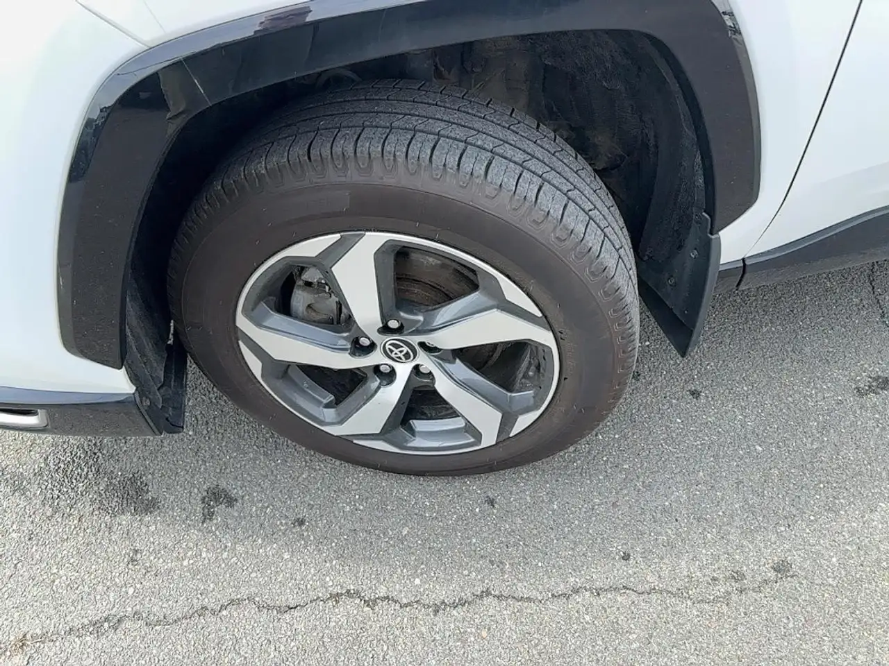 Toyota RAV 4 Prime снимка Toyota RAV 4 Prime