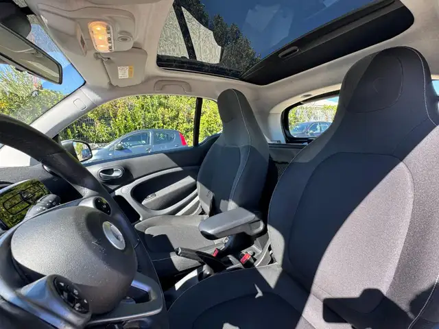 Smart Fortwo view 11
