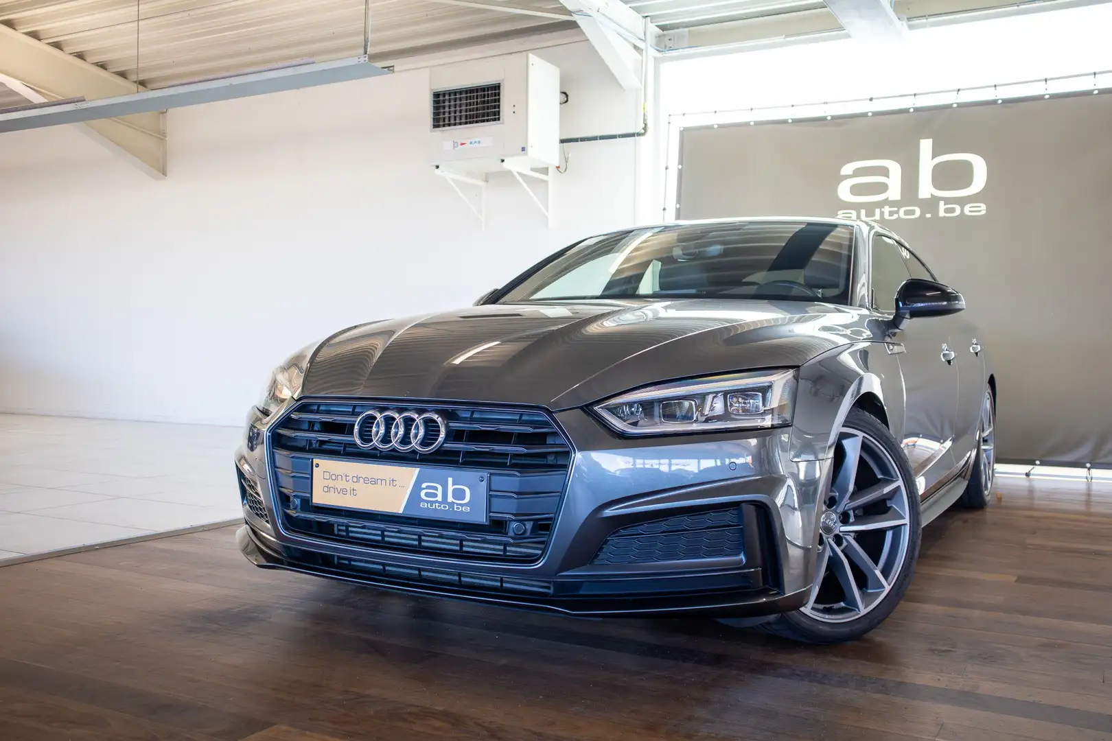 Audi A5 QUATTRO, SPORTBACK S-LINE, LEDER, AMBIENT LIGHT Grijs - 1