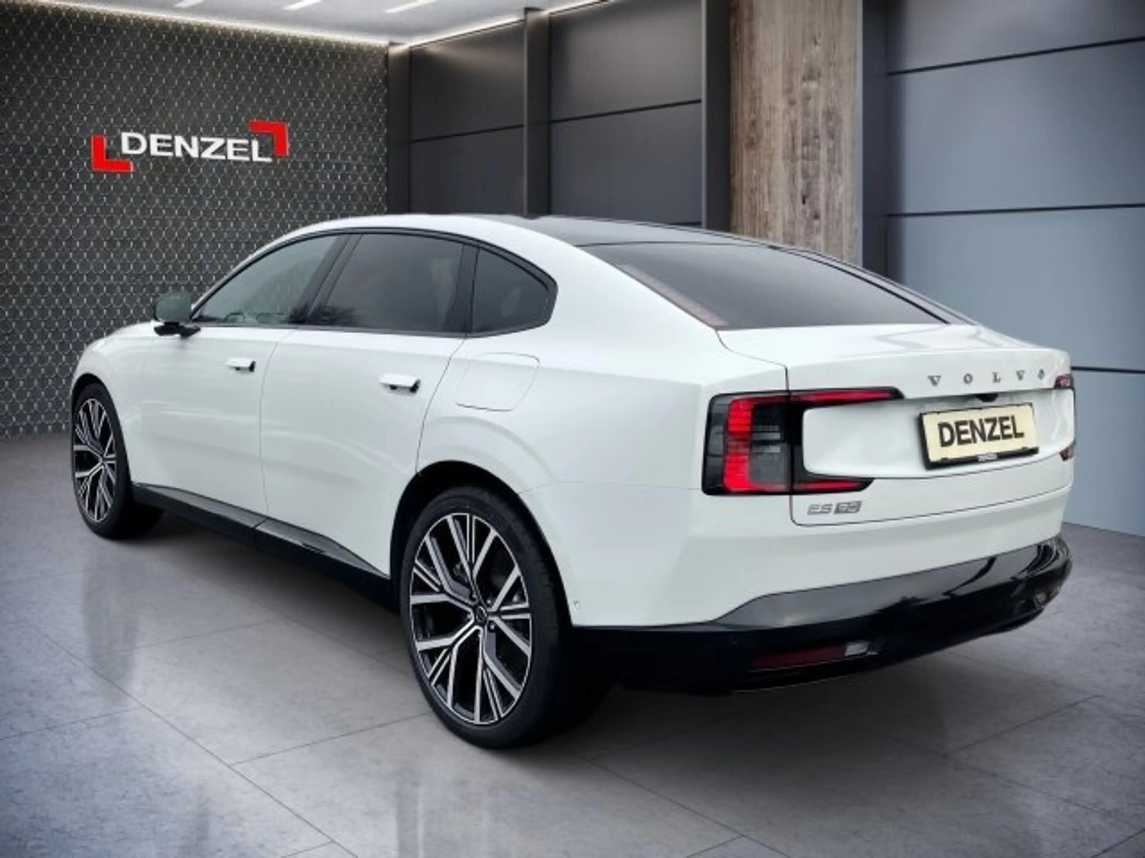Volvo ES90 Ultra, Single Motor Extended Range, Vollelektrisch — photo 3