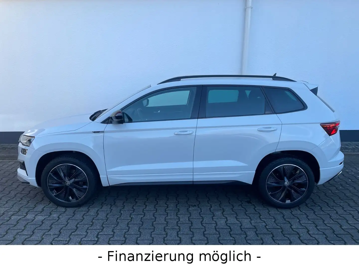 Skoda Karoq 1.5 TSI DSG Sportline/Standheizung/1.Hd Weiß - 2