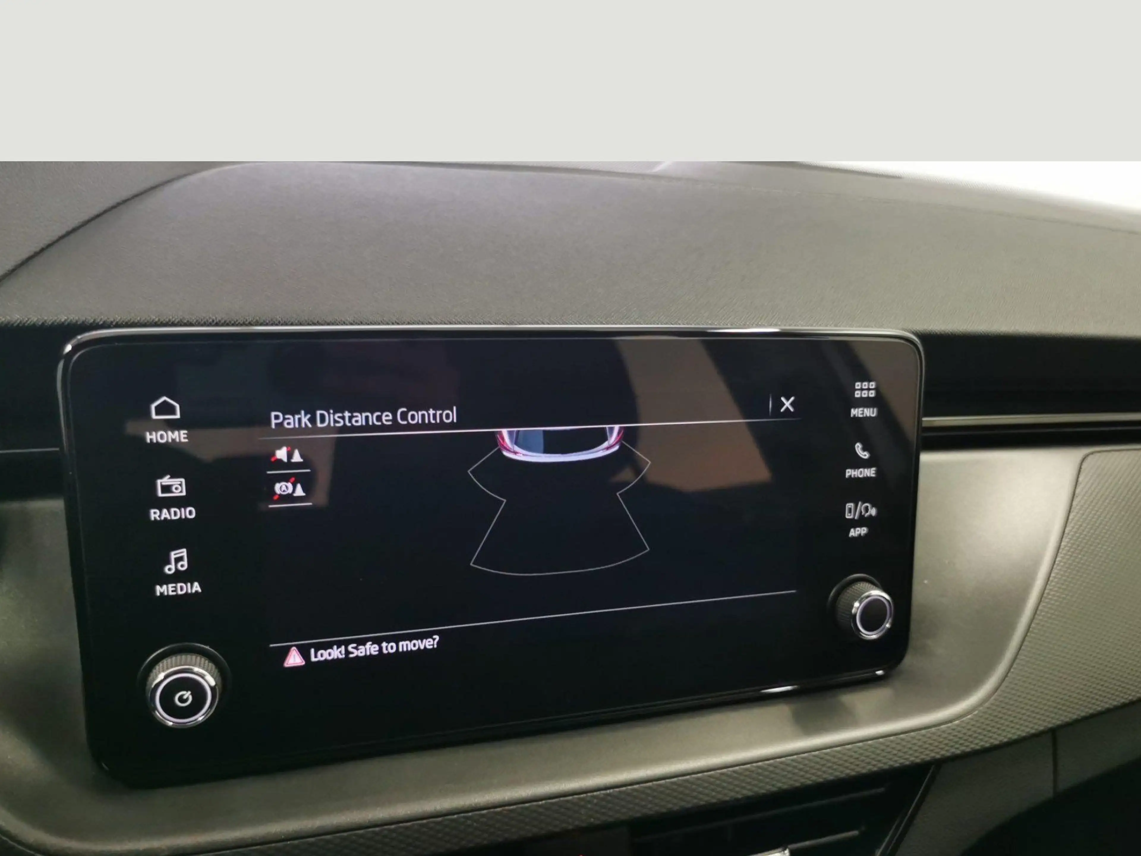 Skoda Kamiq Automatik *LED*AC*Radar* — photo 8