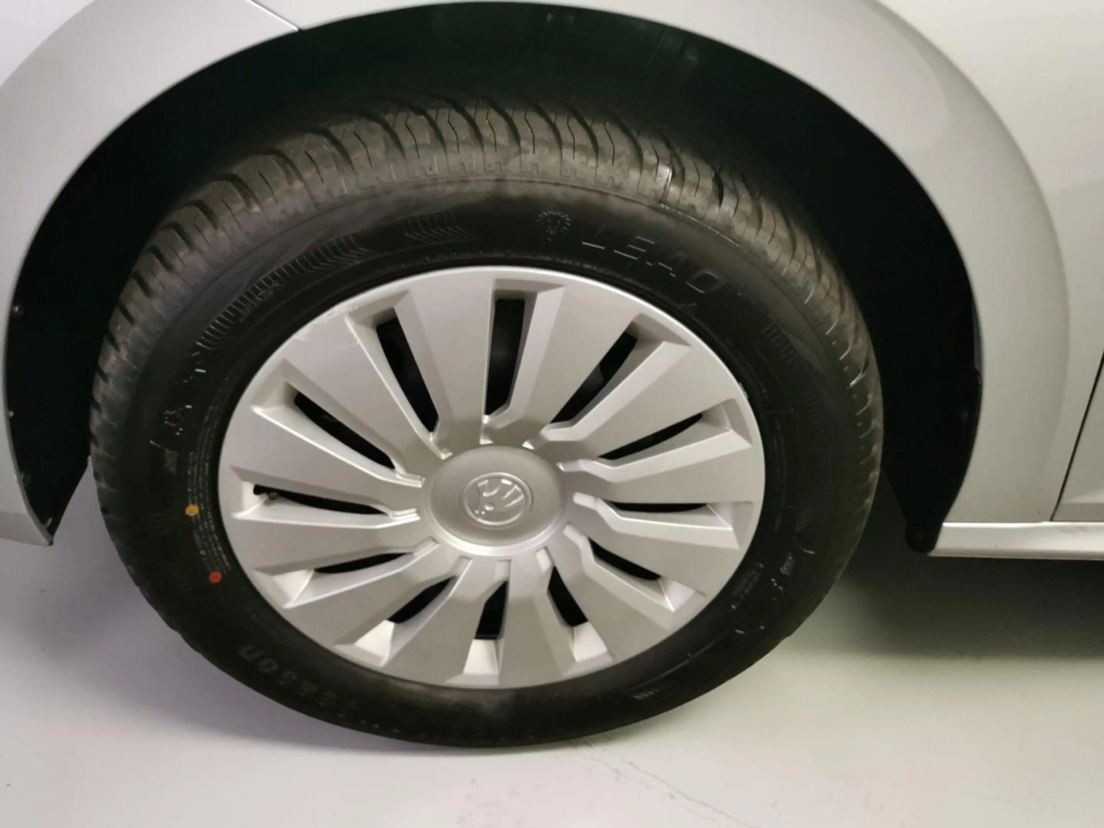Skoda Kamiq Automatik *LED*AC*Radar* — photo 4