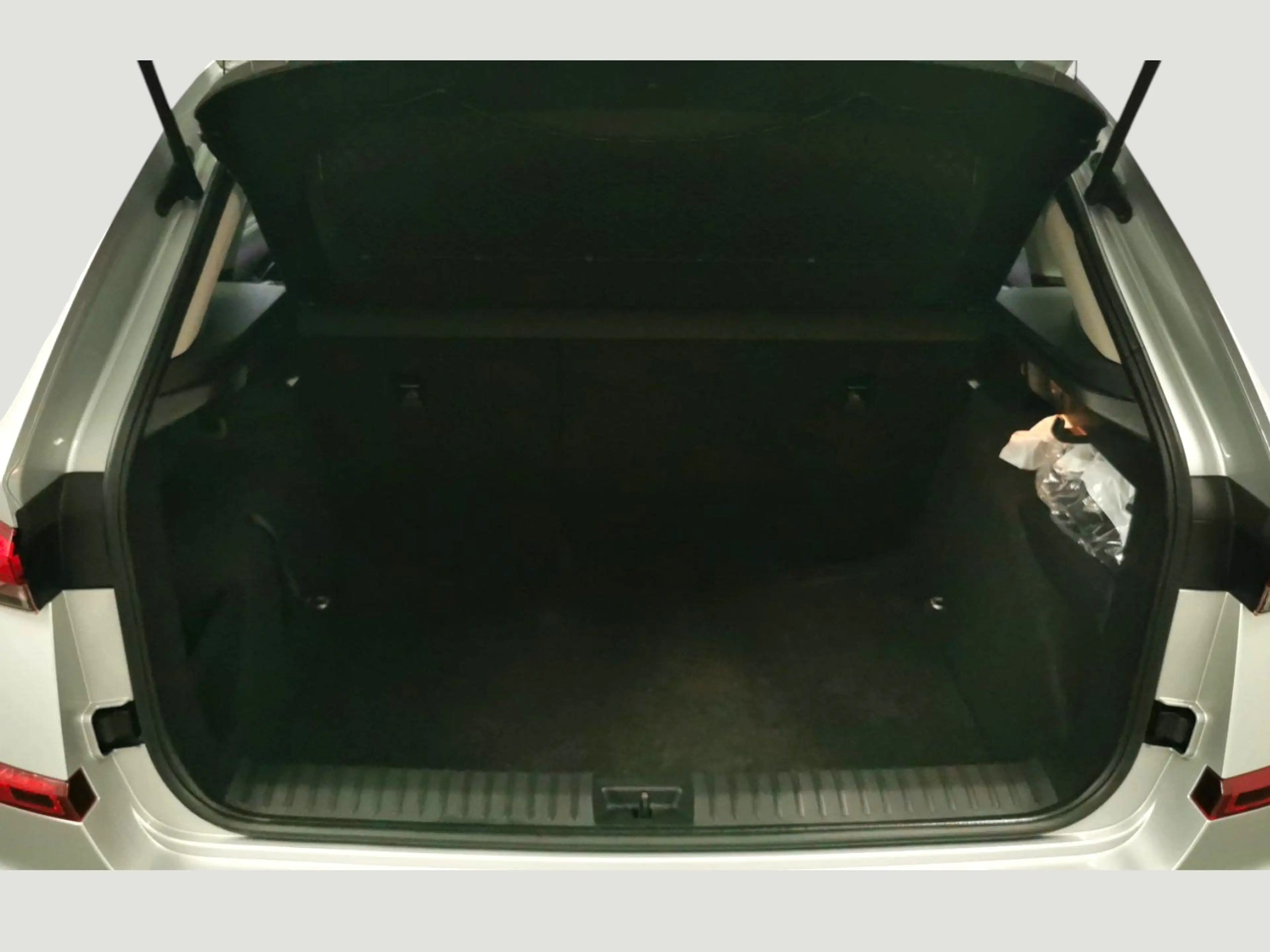 Skoda Kamiq Automatik *LED*AC*Radar* — photo 10