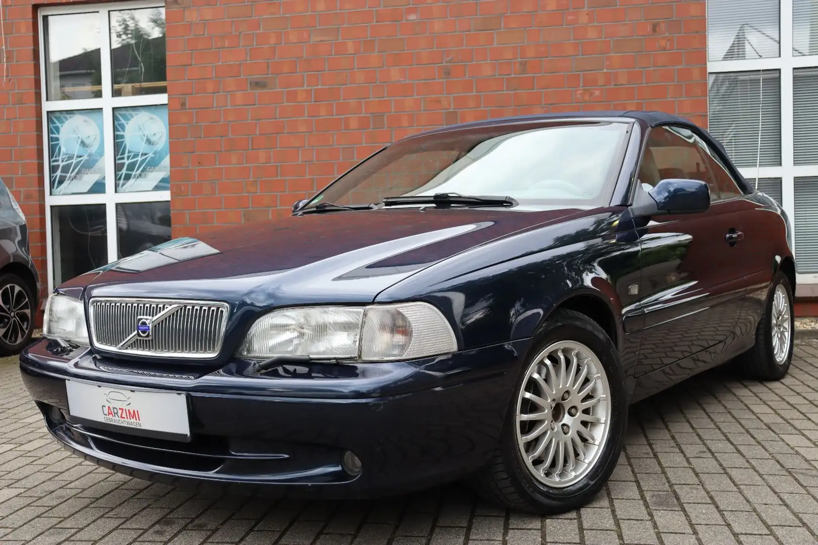 Volvo C70 2.4T Cabriolet Comfort Sitzheizung Automatik Modrá - 1