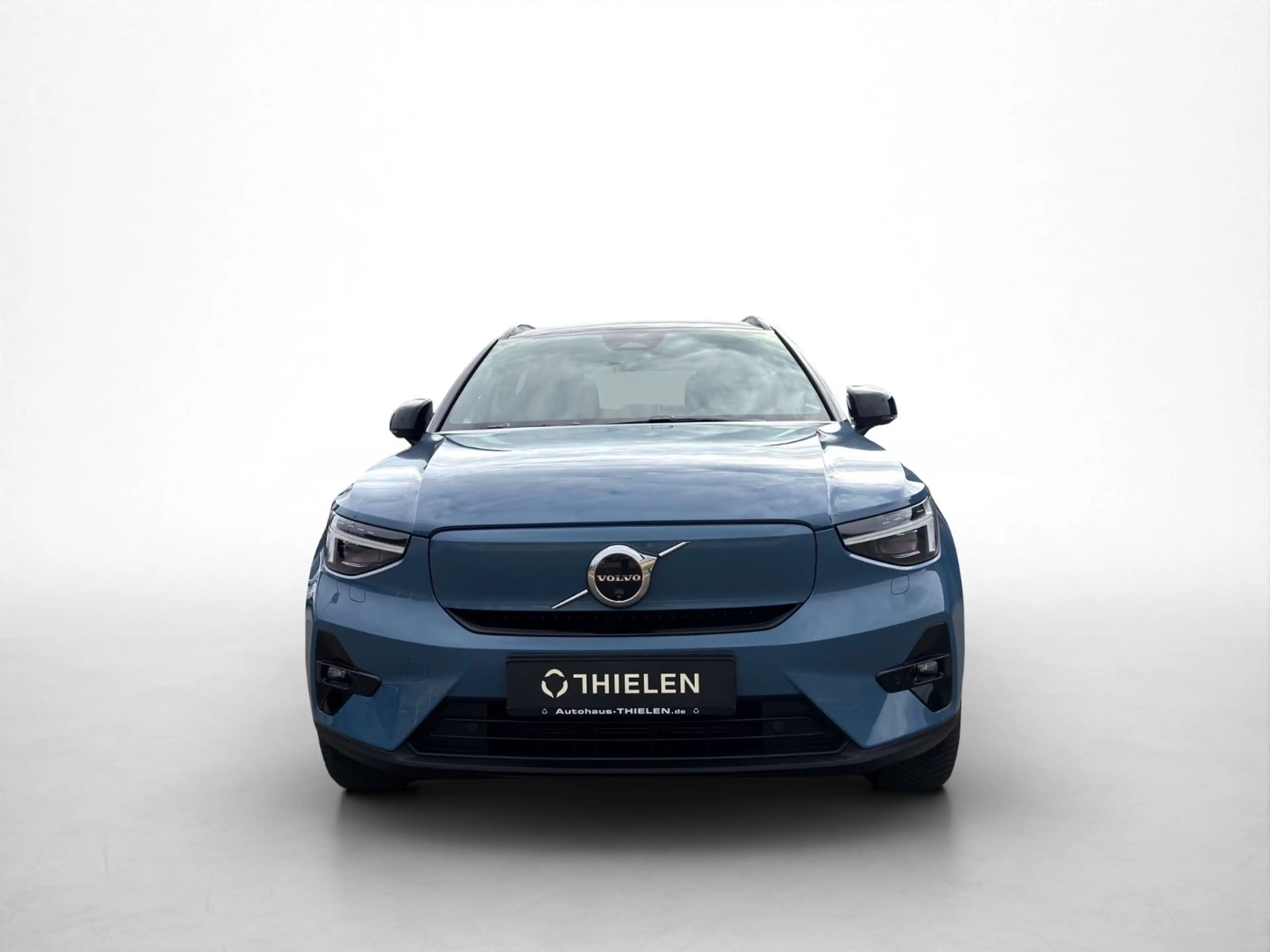 Volvo XC40 Ultimate Extended Range Pure/Pano/360/Pixel — photo 2