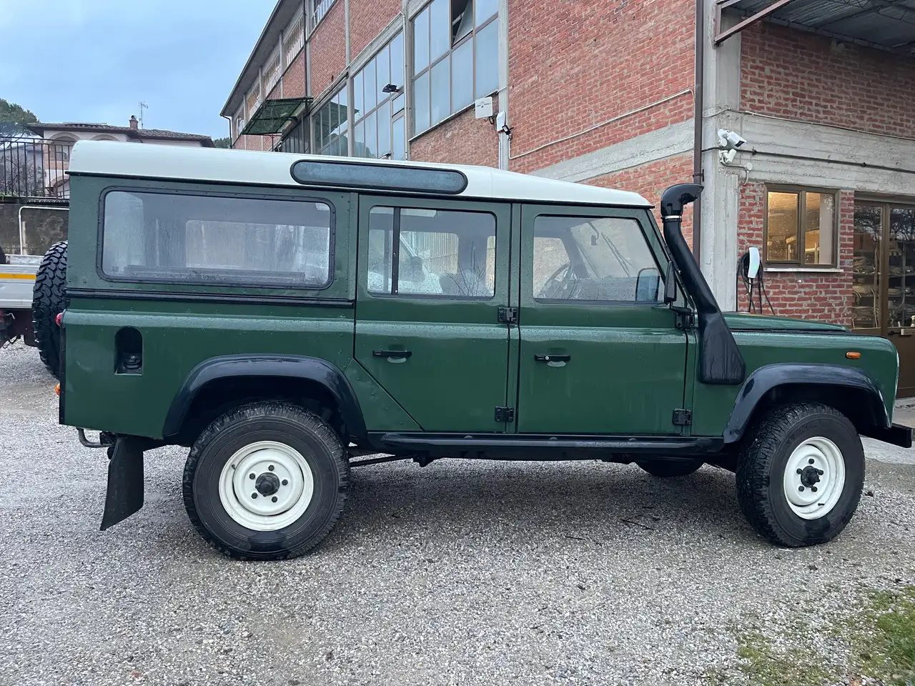 Land Rover Defender V 1990 110/130 110 2.5 td5 E SW, foto 3
