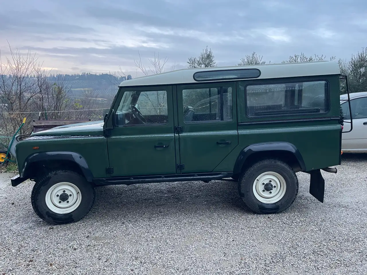 Land Rover Defender V 1990 110/130 110 2.5 td5 E SW, foto 1