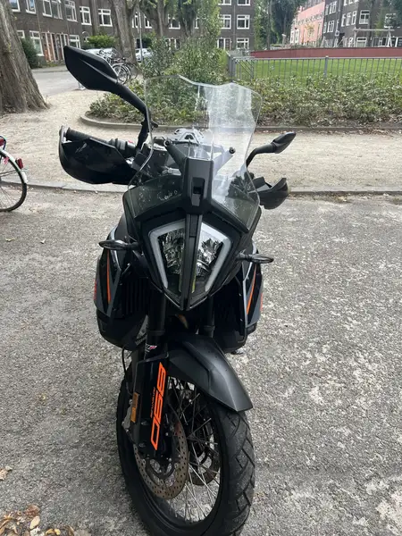 KTM 890 Adventure - foto 2