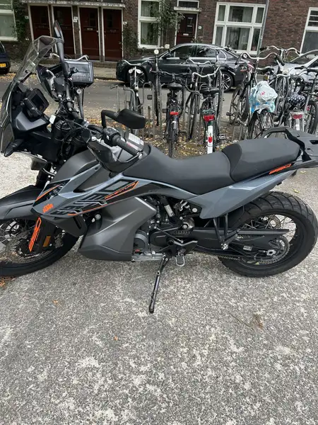 KTM 890 Adventure - foto 4