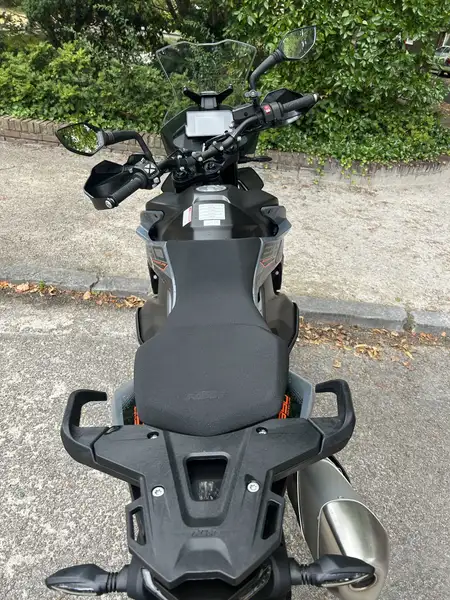 KTM 890 Adventure - foto 6