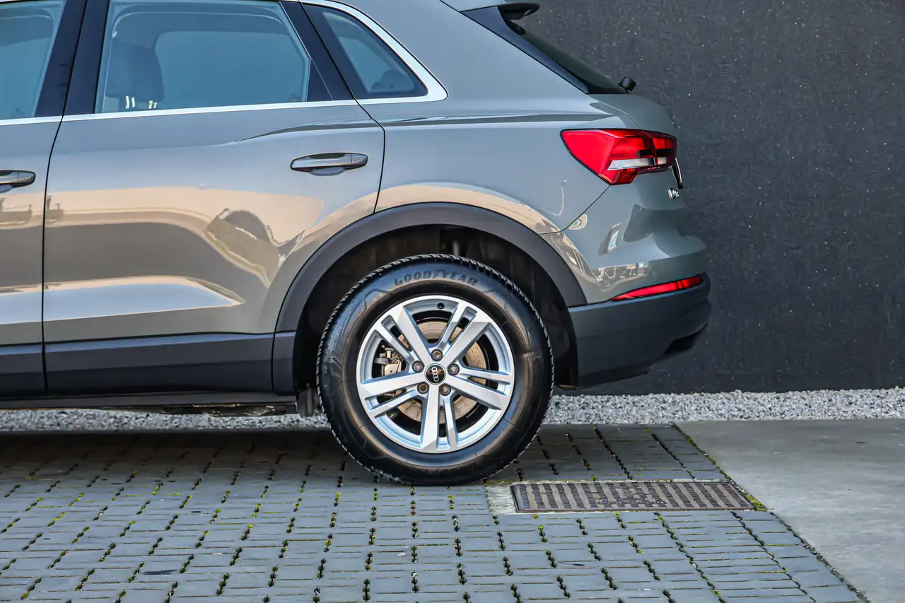 Audi Q3 PHEV 45 TFSIe Attraction S tron.(180 kW), миниатюра 9