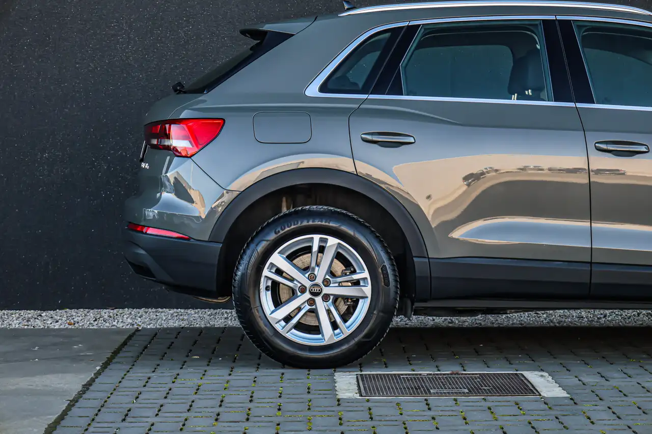 Audi Q3 PHEV 45 TFSIe Attraction S tron.(180 kW), миниатюра 5