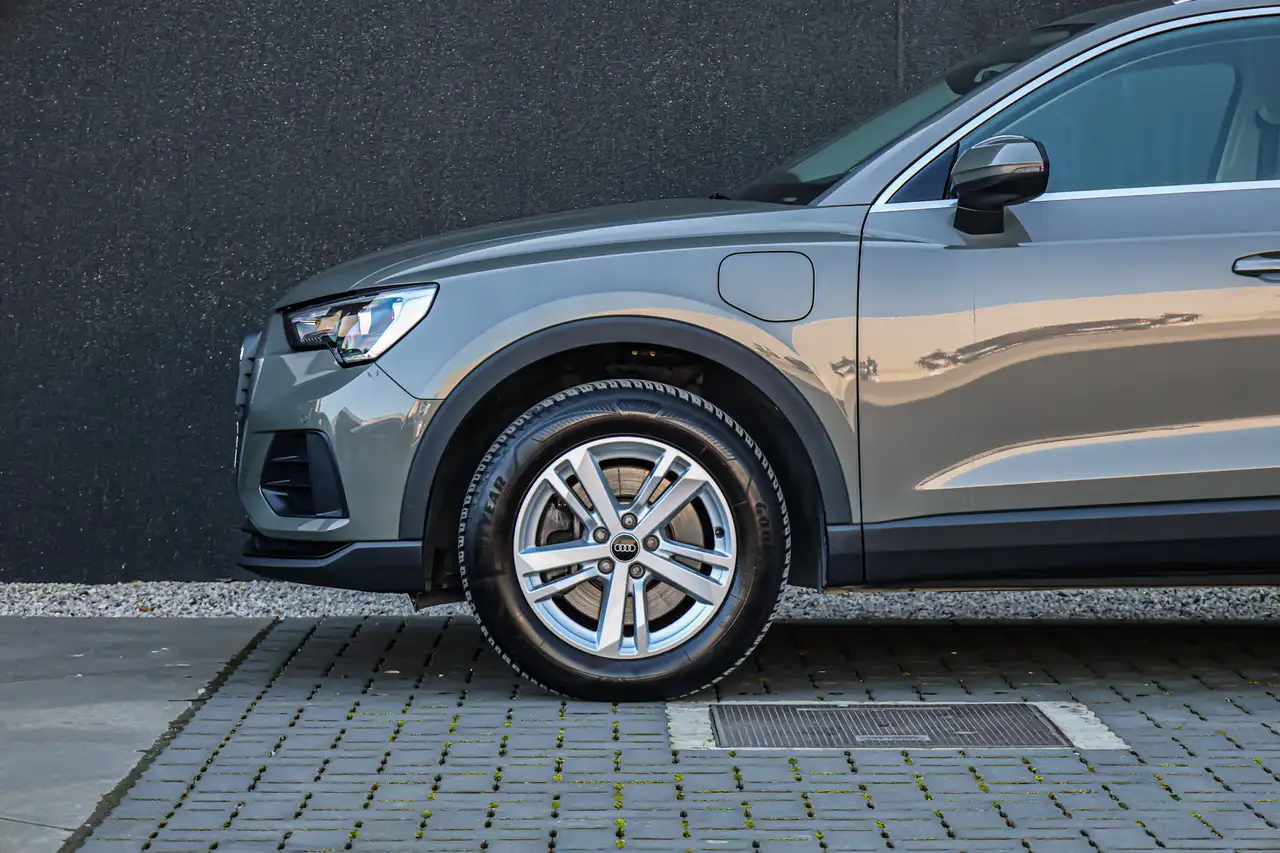 Audi Q3 PHEV 45 TFSIe Attraction S tron.(180 kW), миниатюра 8