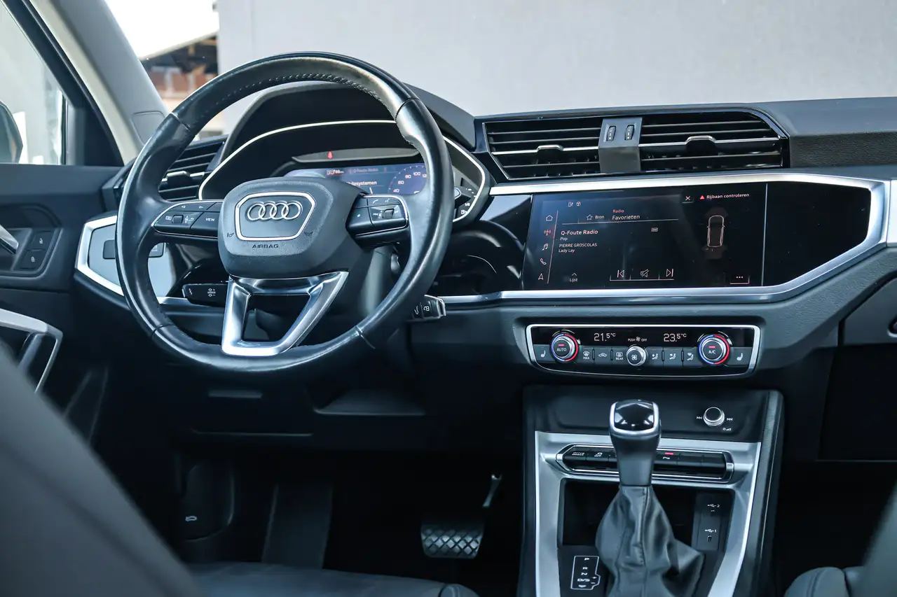 Audi Q3 PHEV 45 TFSIe Attraction S tron.(180 kW), миниатюра 23