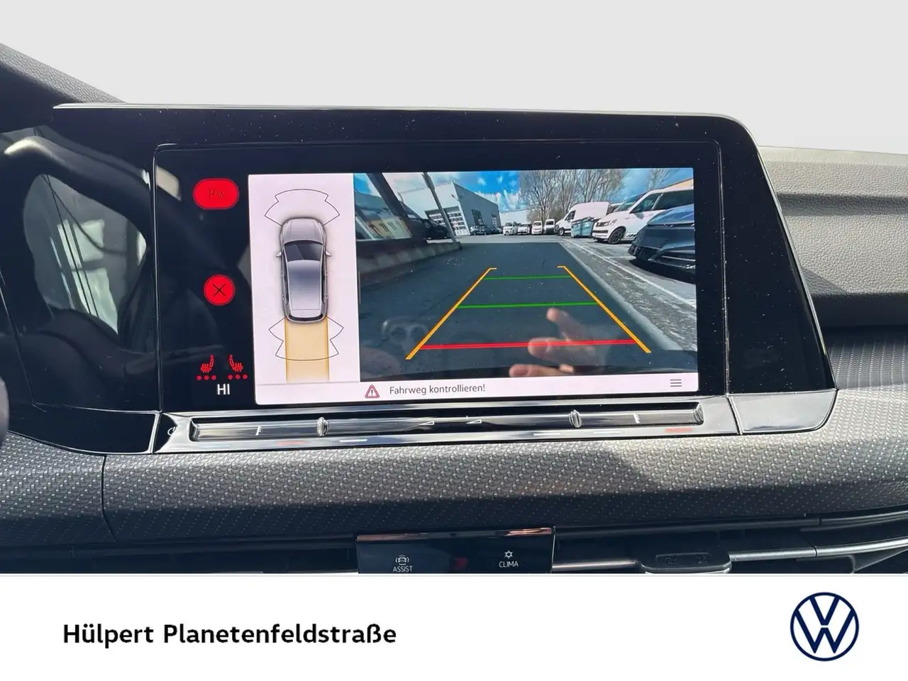 Volkswagen Golf VIII 2.0 R-LINE HARMAN KARDON CAM ACC LM18 12