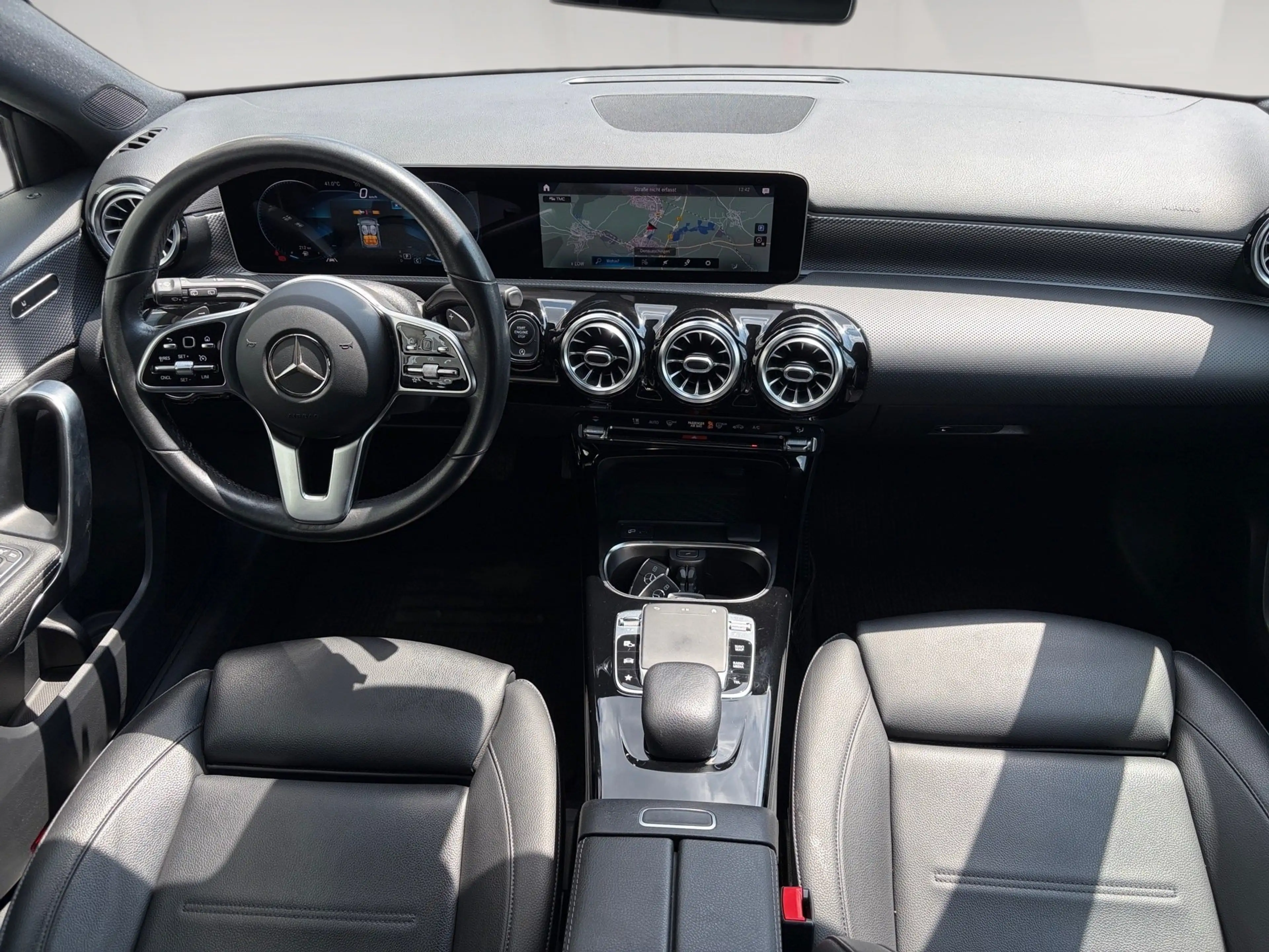 Mercedes-Benz A 180 1,3L Progressive — photo 11