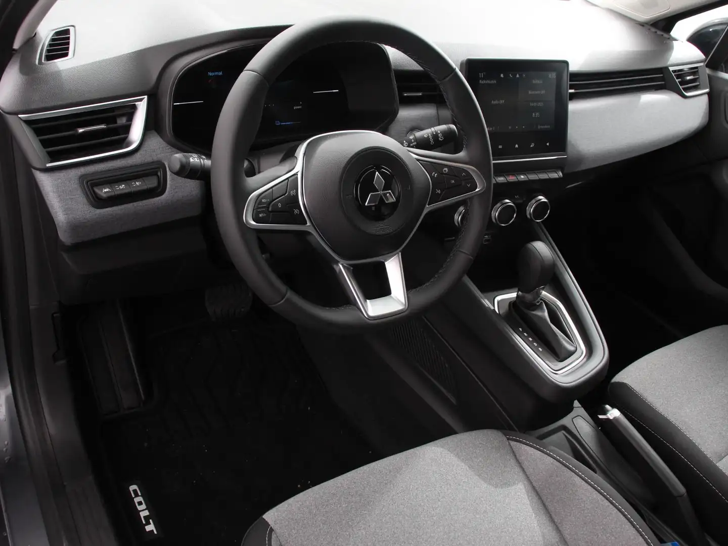 Mitsubishi Colt 1.6 HEV Automaat Intense Navigatie d.m.v. Apple Ca Grijs - 2