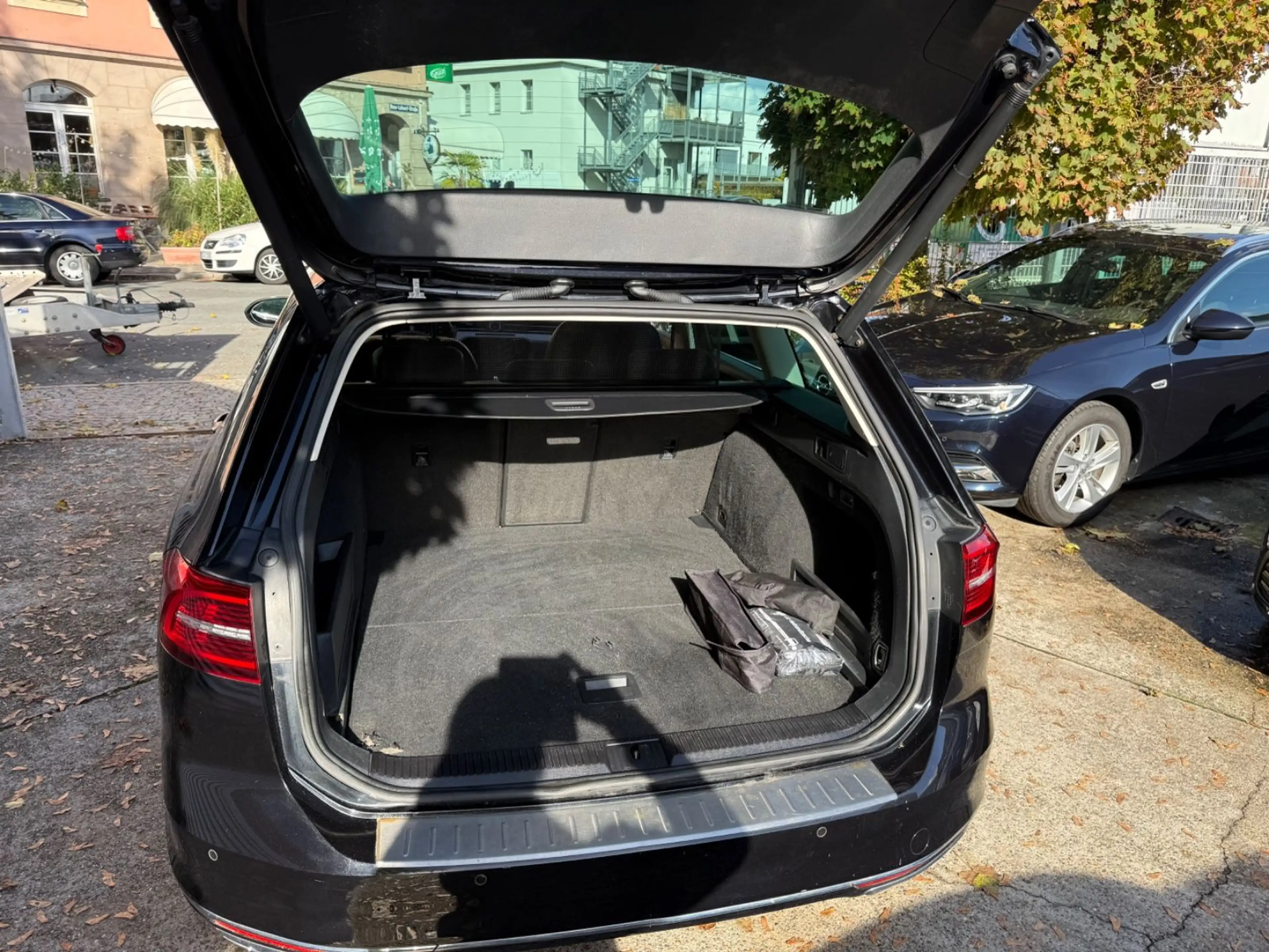 Volkswagen Passat Variant Highline 2,0 TDI 4Motion/Pano/Led — photo 8