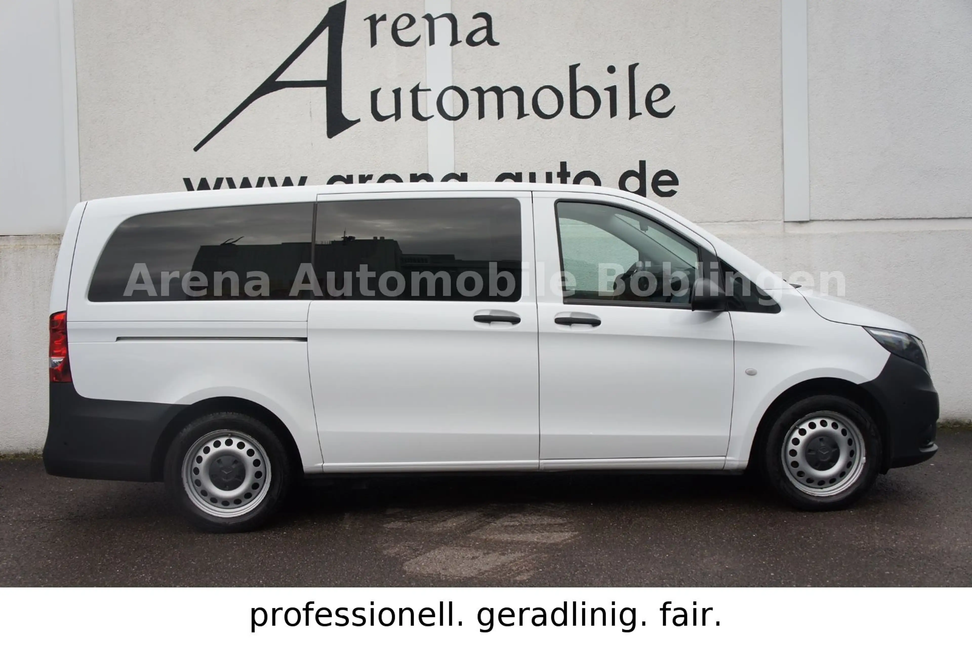 Mercedes-Benz Vito Tourer 119CDI lang Automatik*AHK*8-SITZER* — photo 4