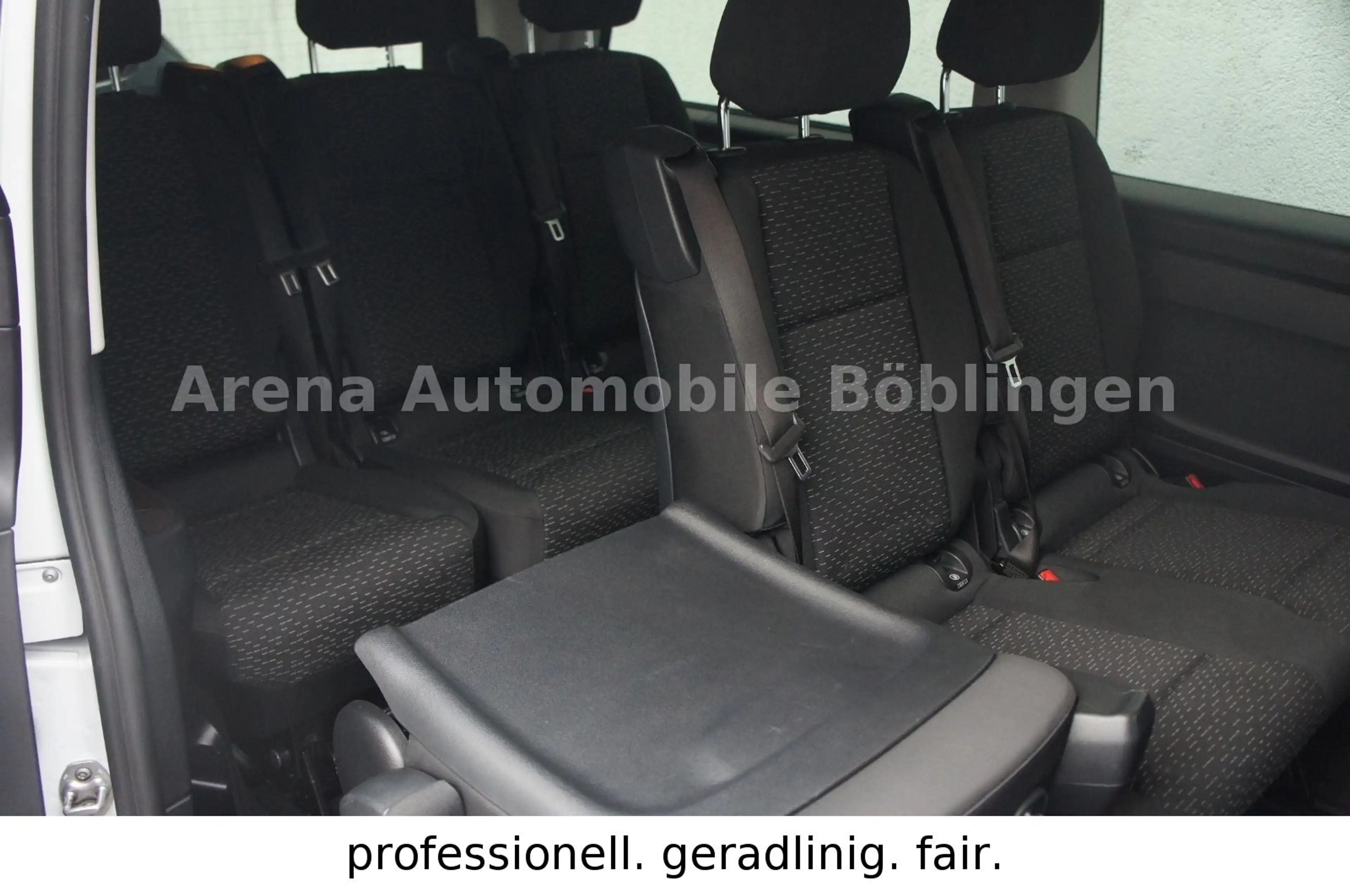 Mercedes-Benz Vito Tourer 119CDI lang Automatik*AHK*8-SITZER* — photo 11