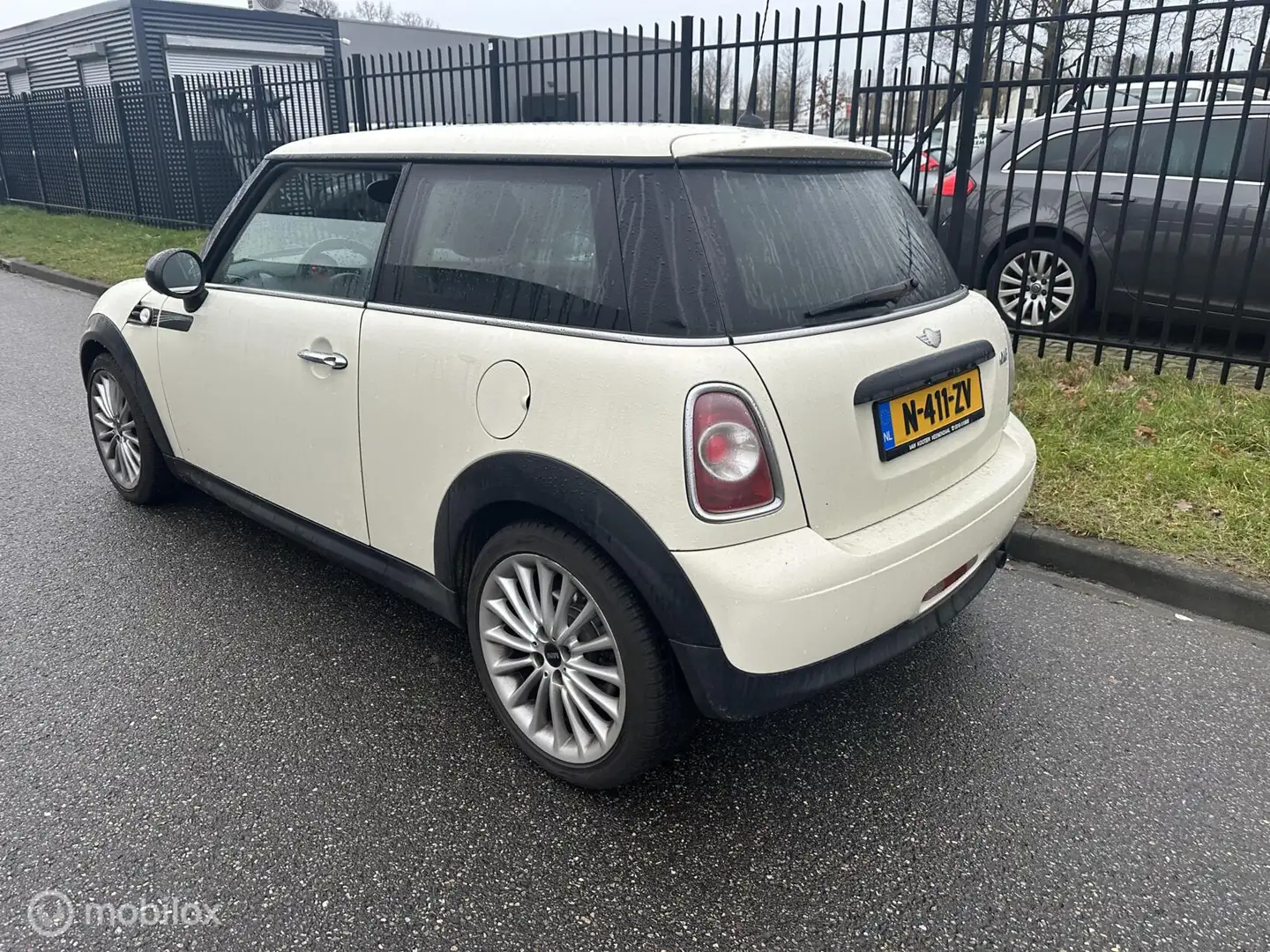 MINI One Mini 1.6 MINIMALIST goed onderhouden Weiß - 2