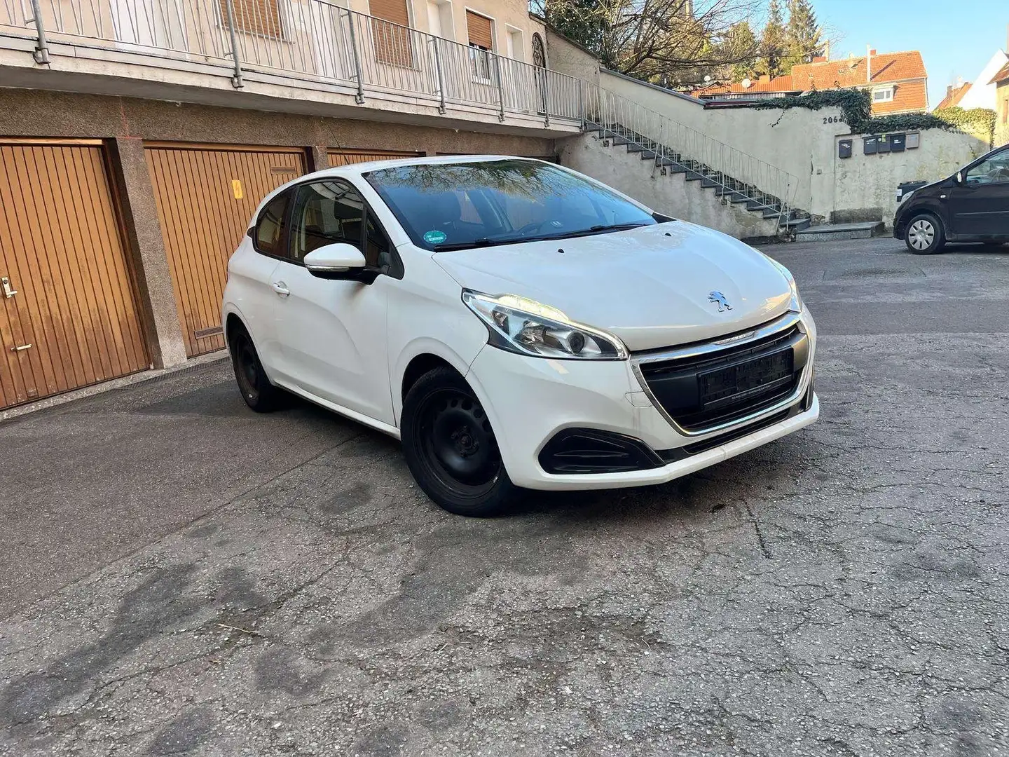 Peugeot 208 208 HDi 68 Like Weiß - 2